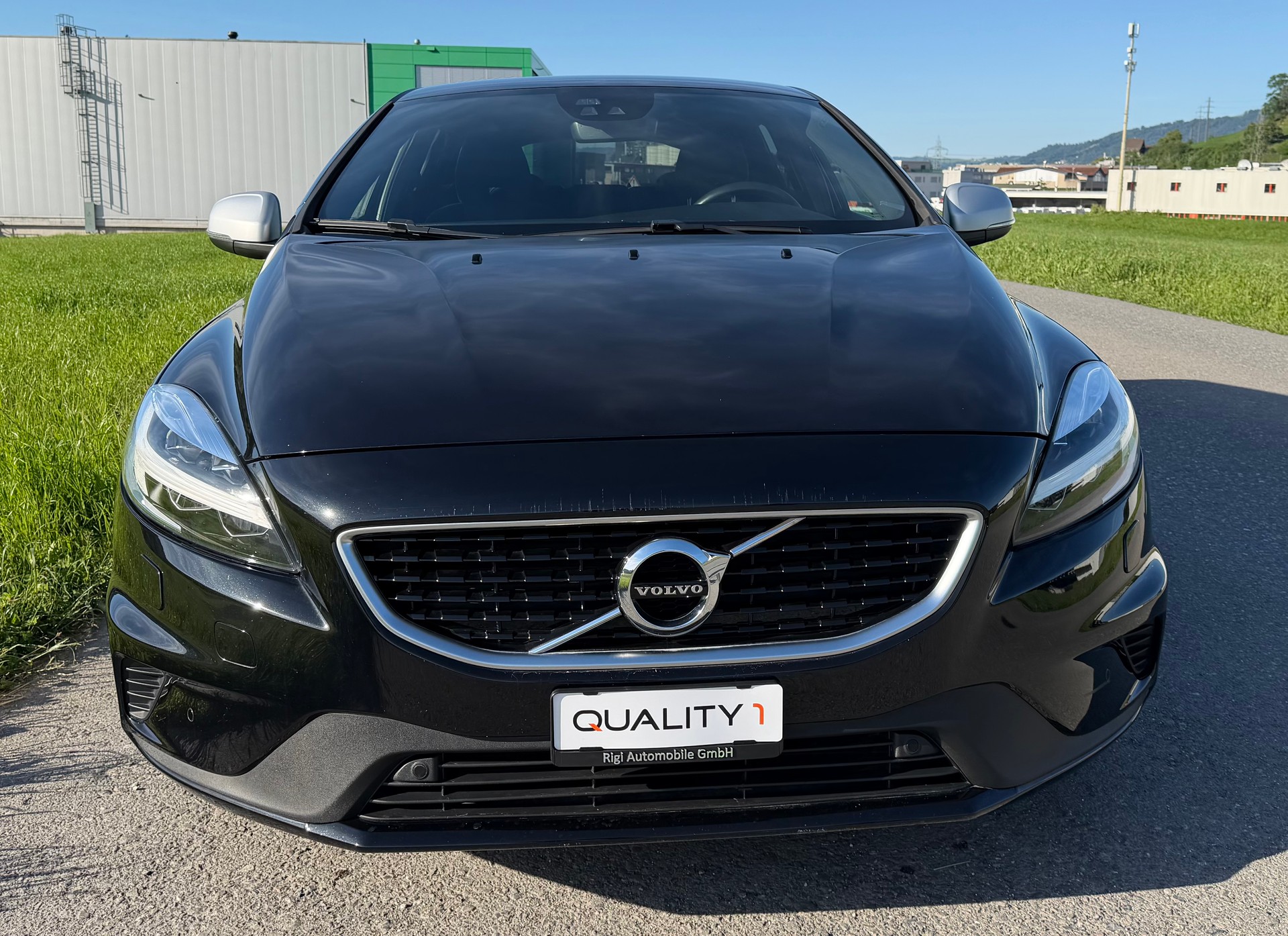 VOLVO V40 D2 R-Design Geartronic-image-6