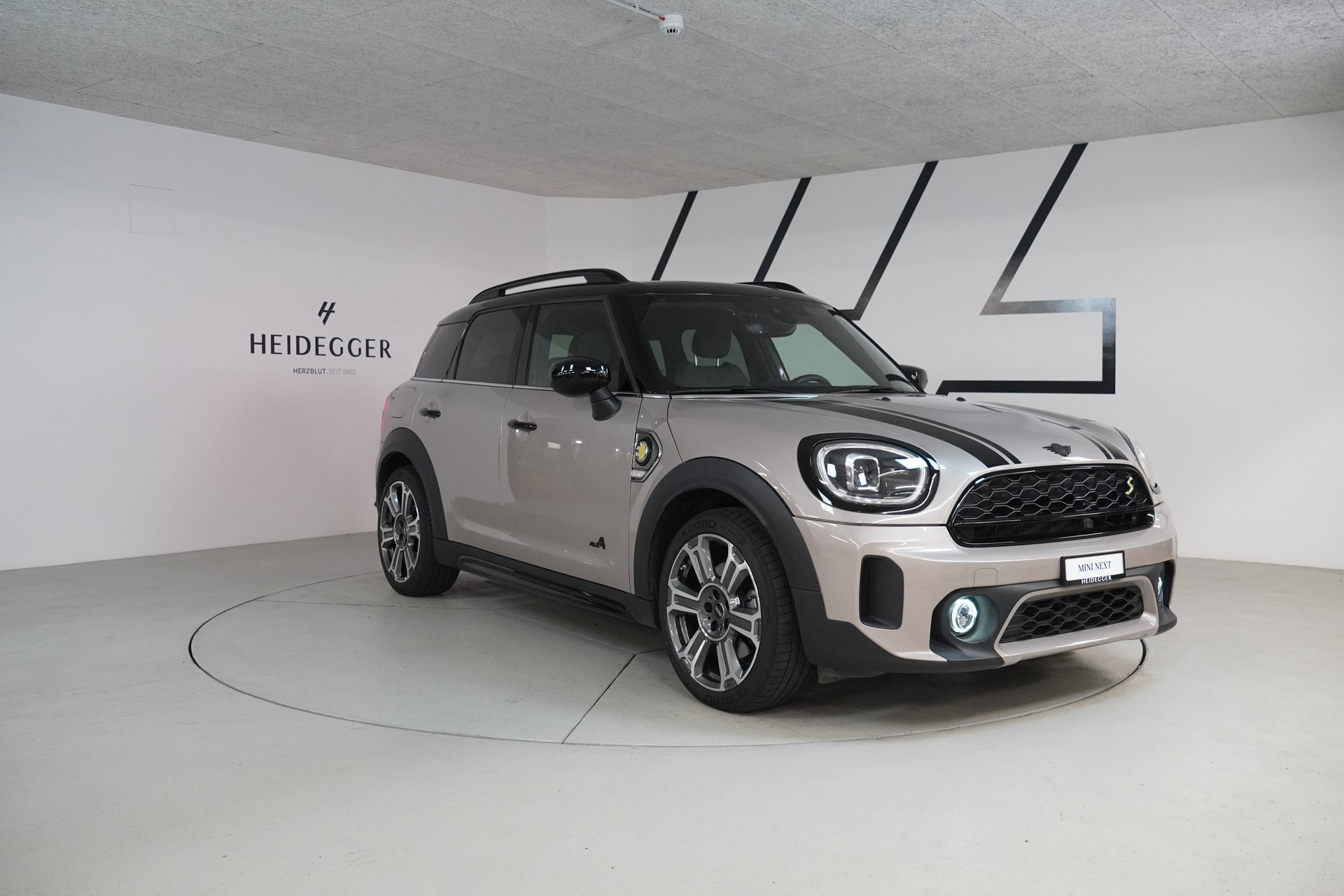 MINI Countryman Cooper SE ALL4 PHEV Steptronic-showroom-element-3