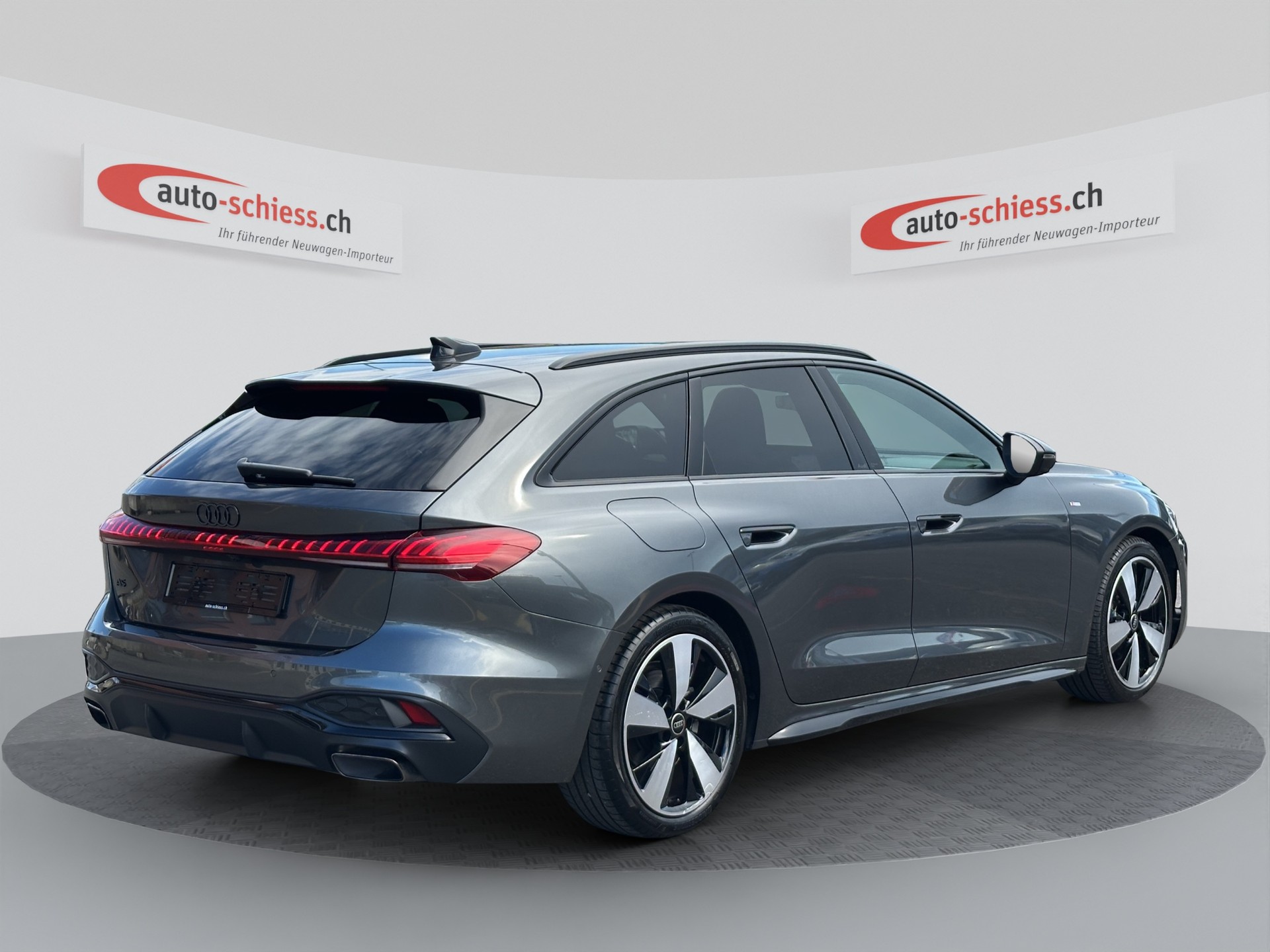 AUDI A5 Avant S-Line TFSI 150 kW Schwarz Optik S tronic-image-4