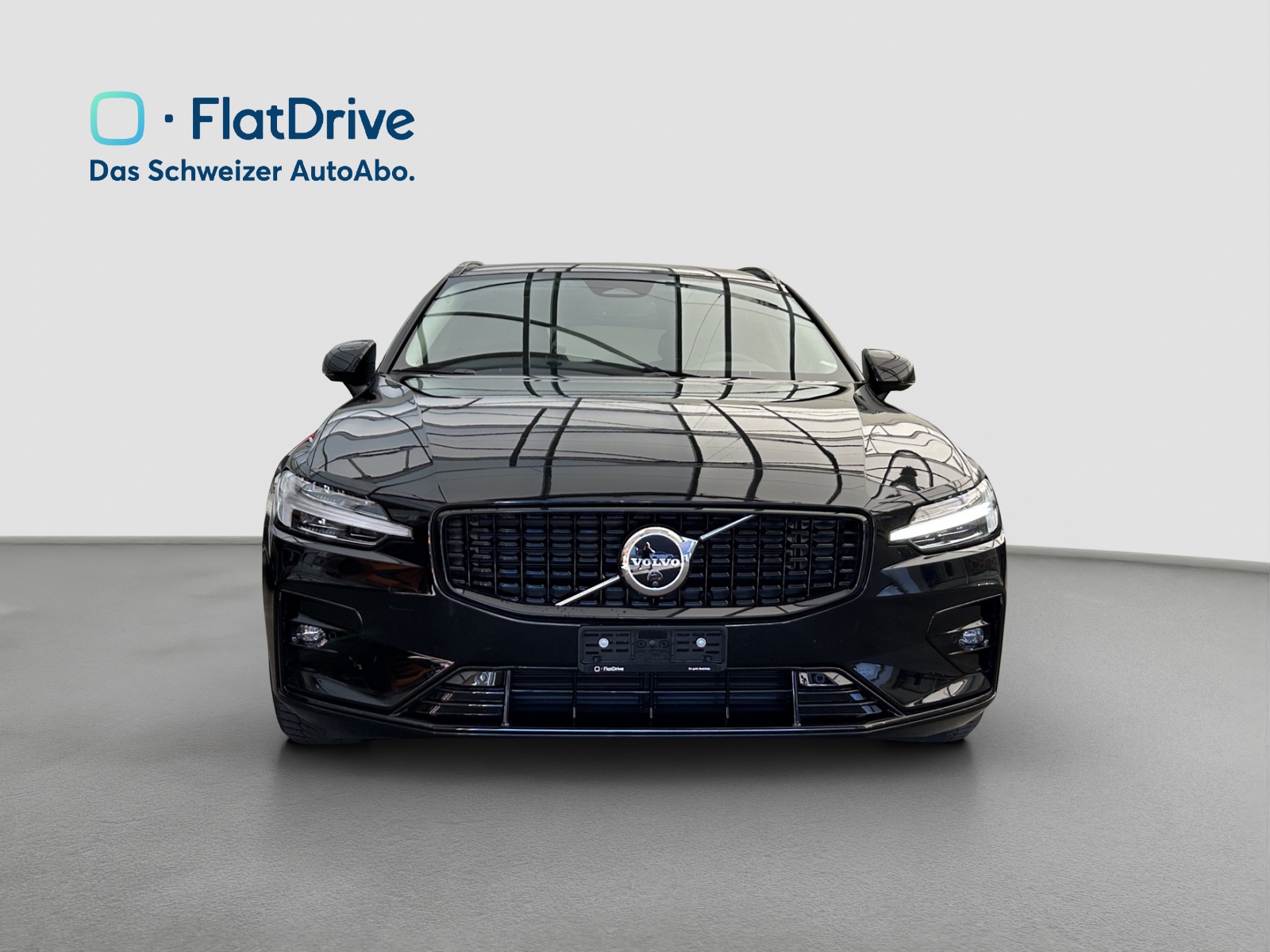 VOLVO V60 B4 Benzin Mild Hybrid Ultra Plus Dark DCT - Anhängevorrichtung - 360°Kamera-image-4
