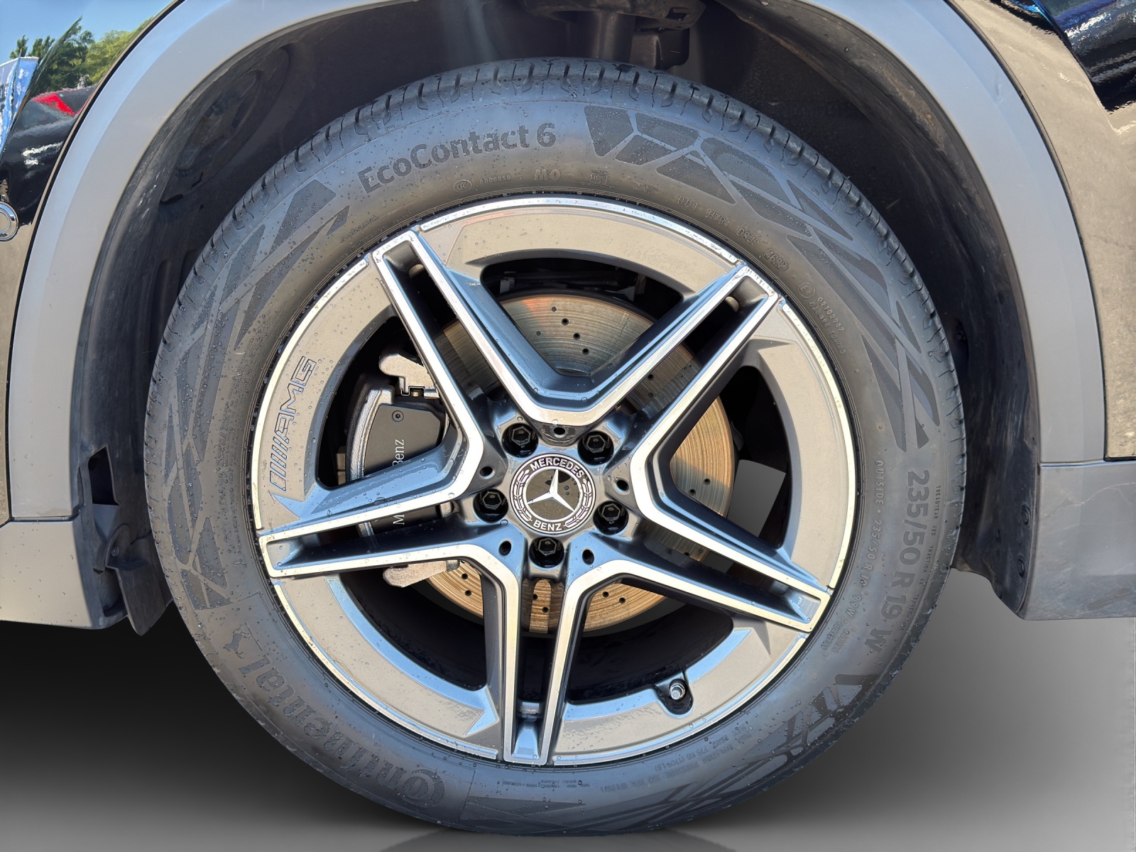 MERCEDES-BENZ GLA 180 AMG Line 7G-DCT-image-13