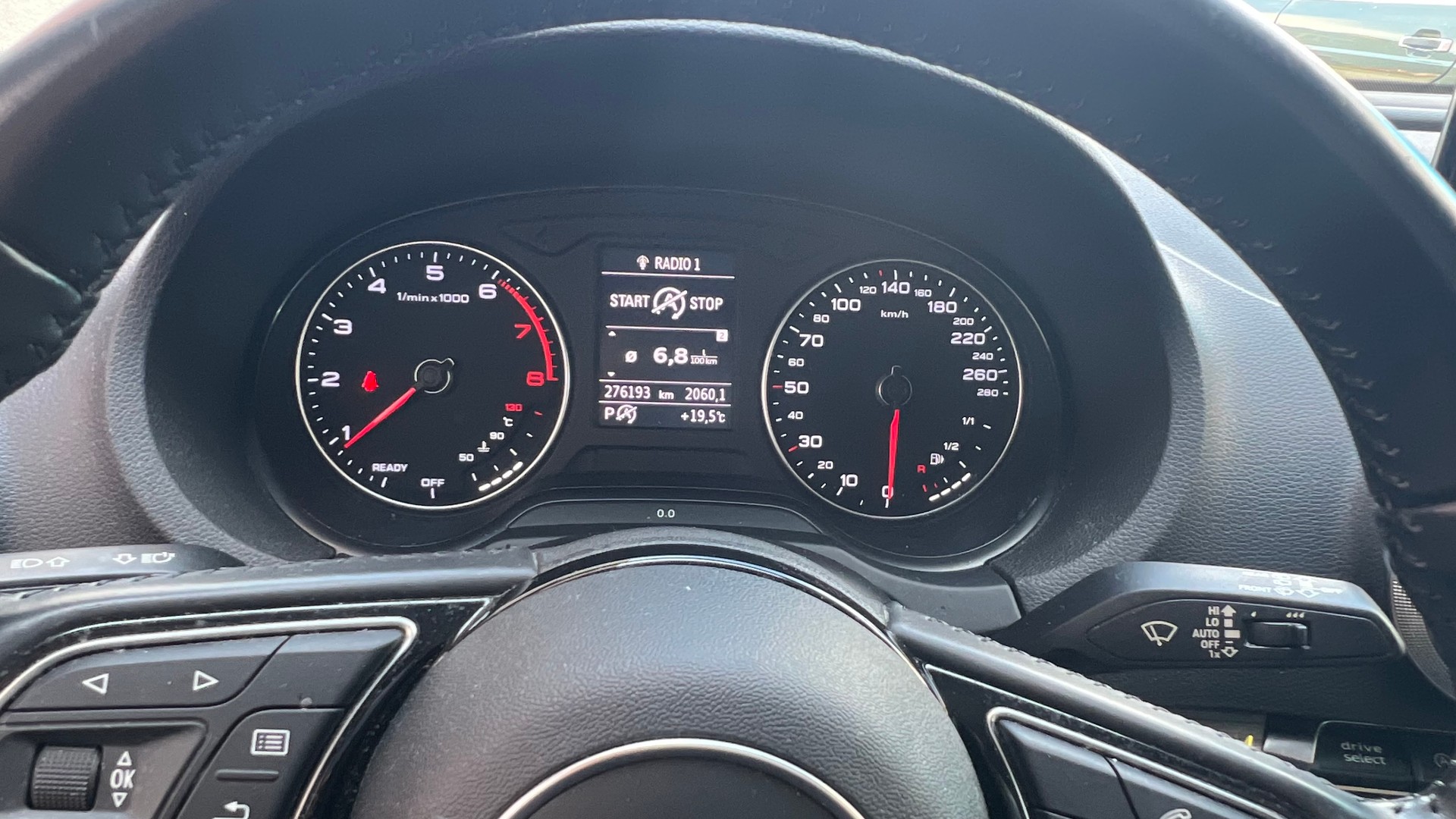 AUDI A3 Sportback 2.0 TFSI Sport quattro S-tronic-image-15