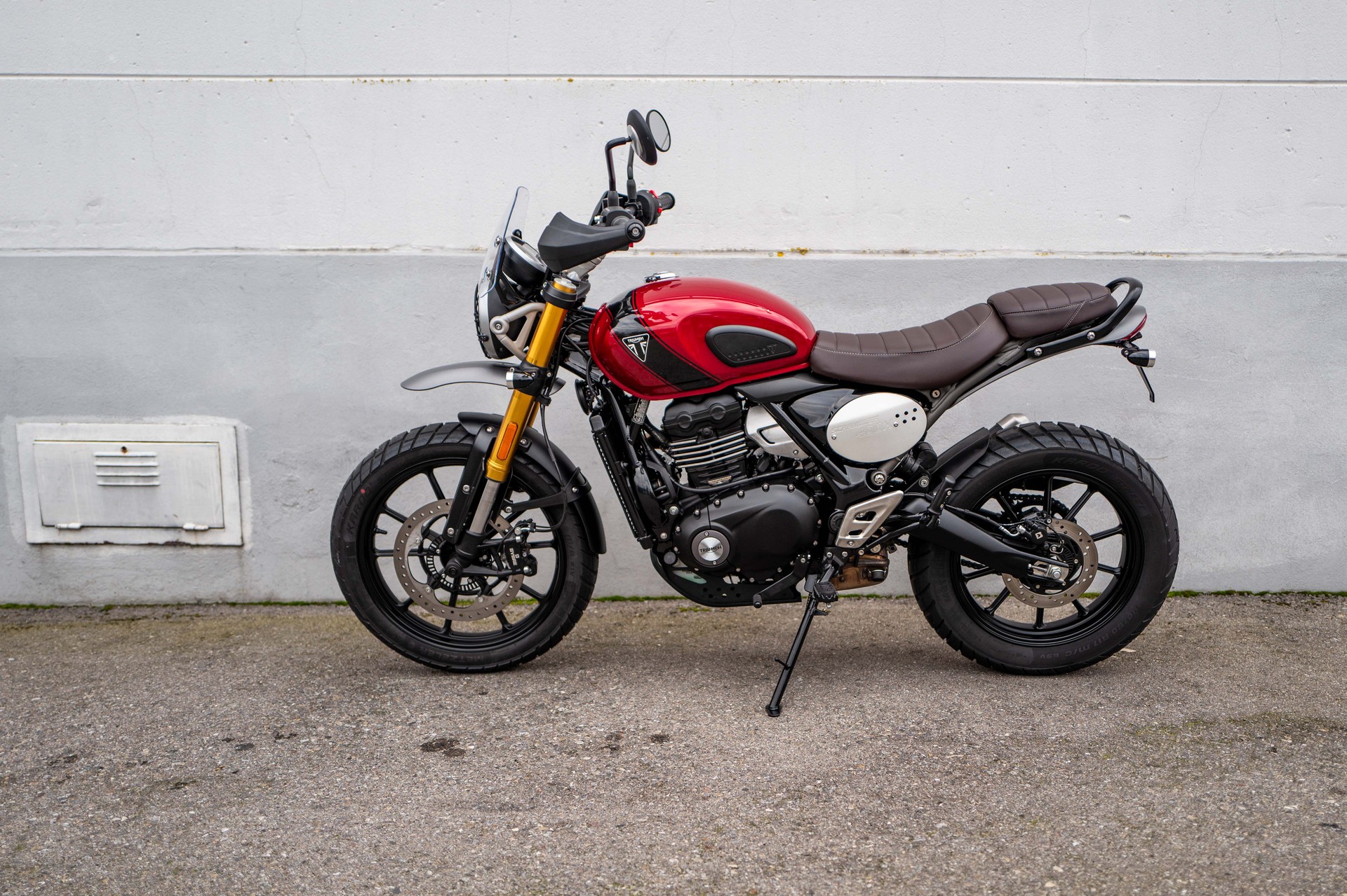 TRIUMPH Scrambler 400 X-image-1
