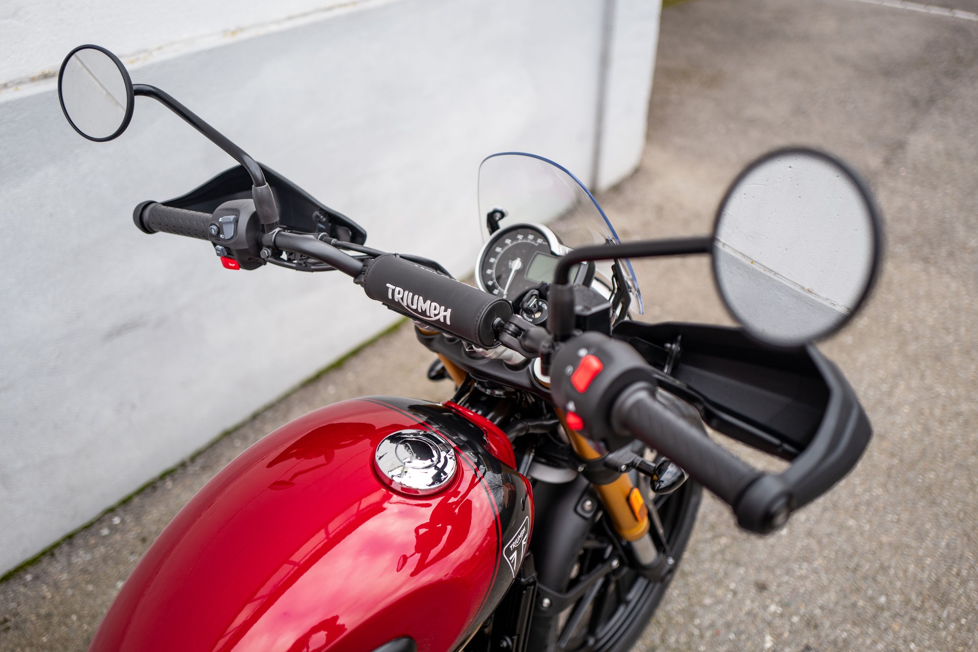 TRIUMPH Scrambler 400 X-image-7