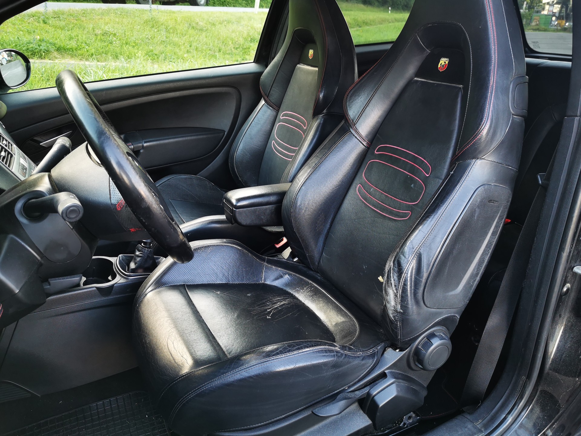 FIAT Punto 1.4 16V Turbo Abarth-image-6