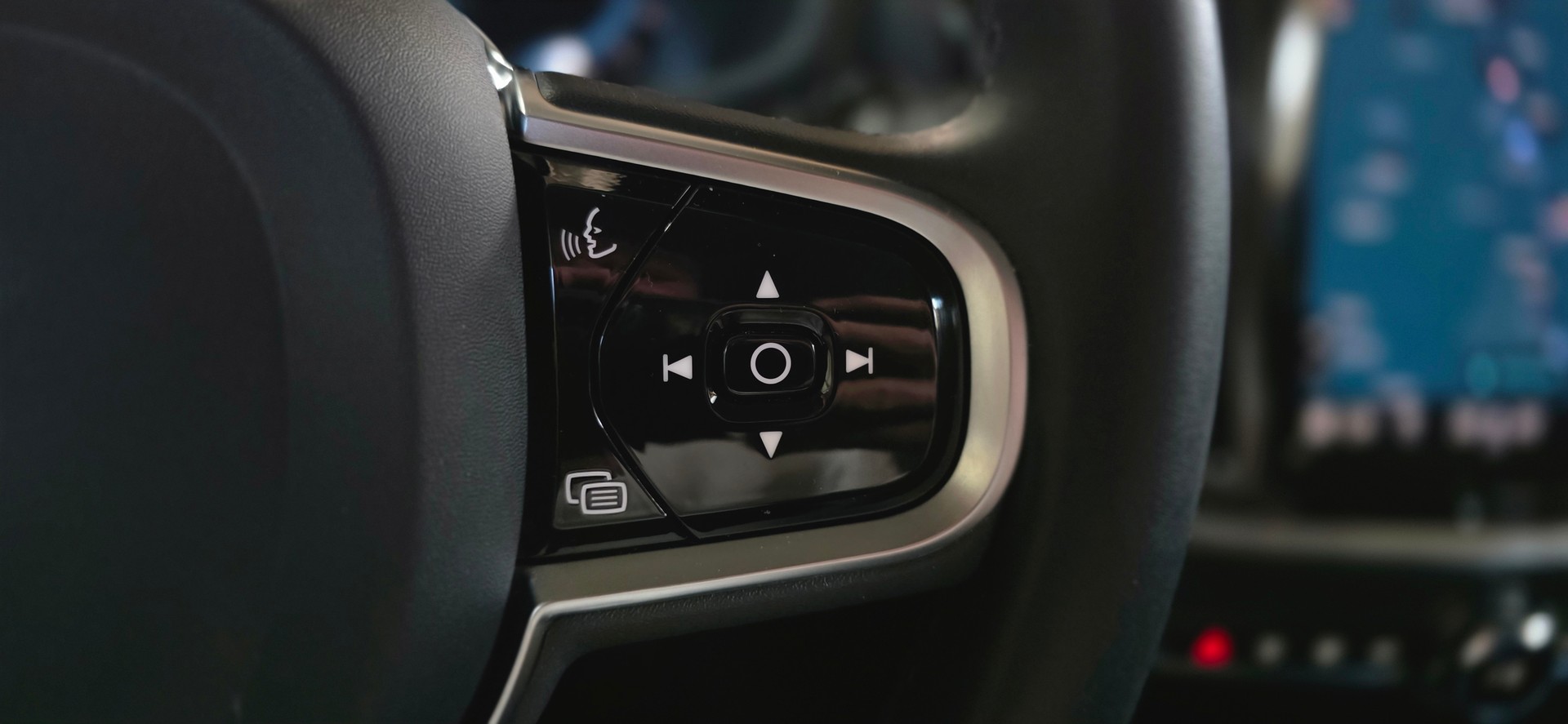 VOLVO V60 T6 eAWD Plug in Hybrid Plus Bright Geartronic *Sitz-&Lenkradheizung* LaneAssist&ACC*-image-12