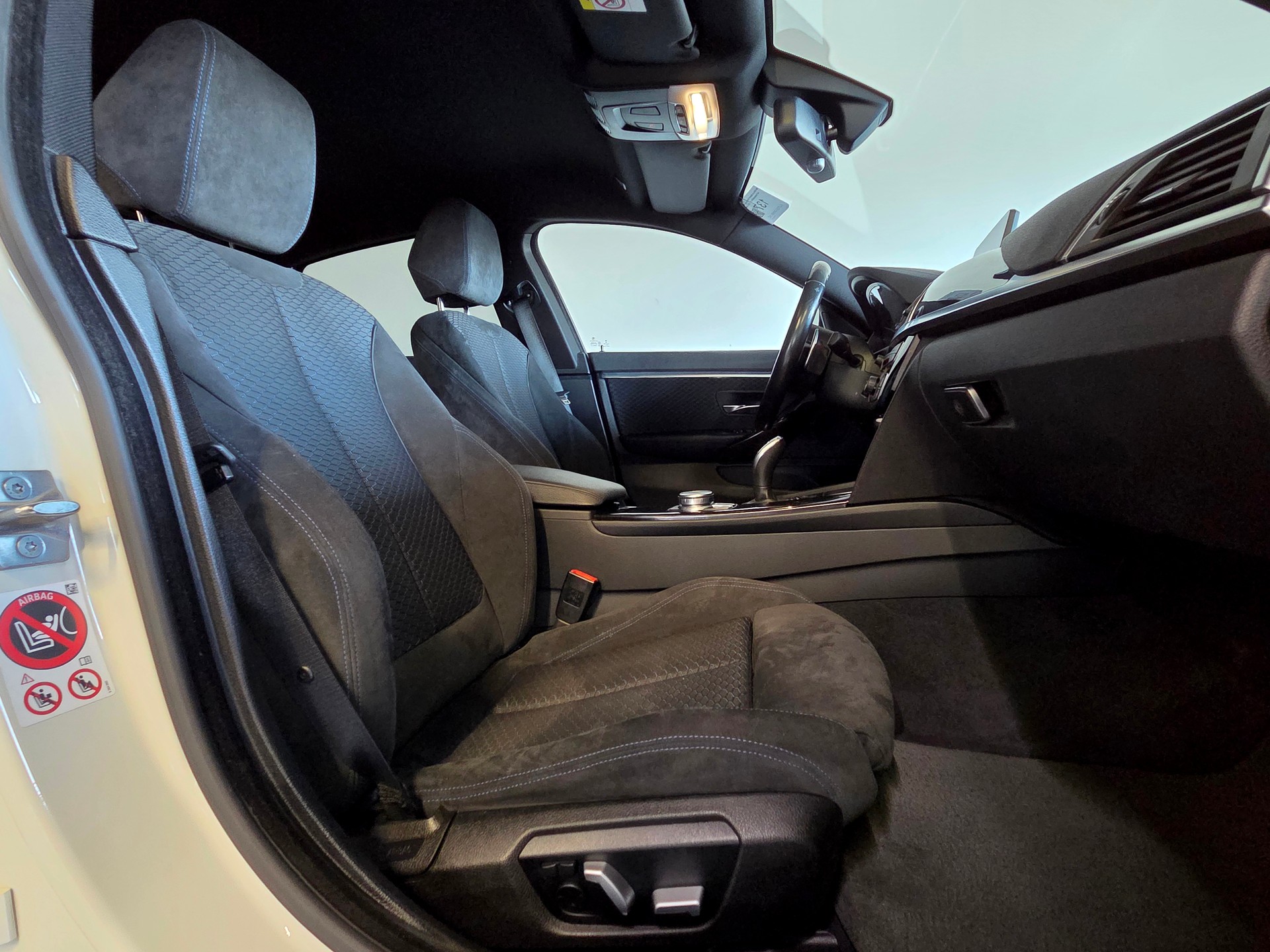 BMW 440i xDrive M-Sport Gran Coupé-image-13