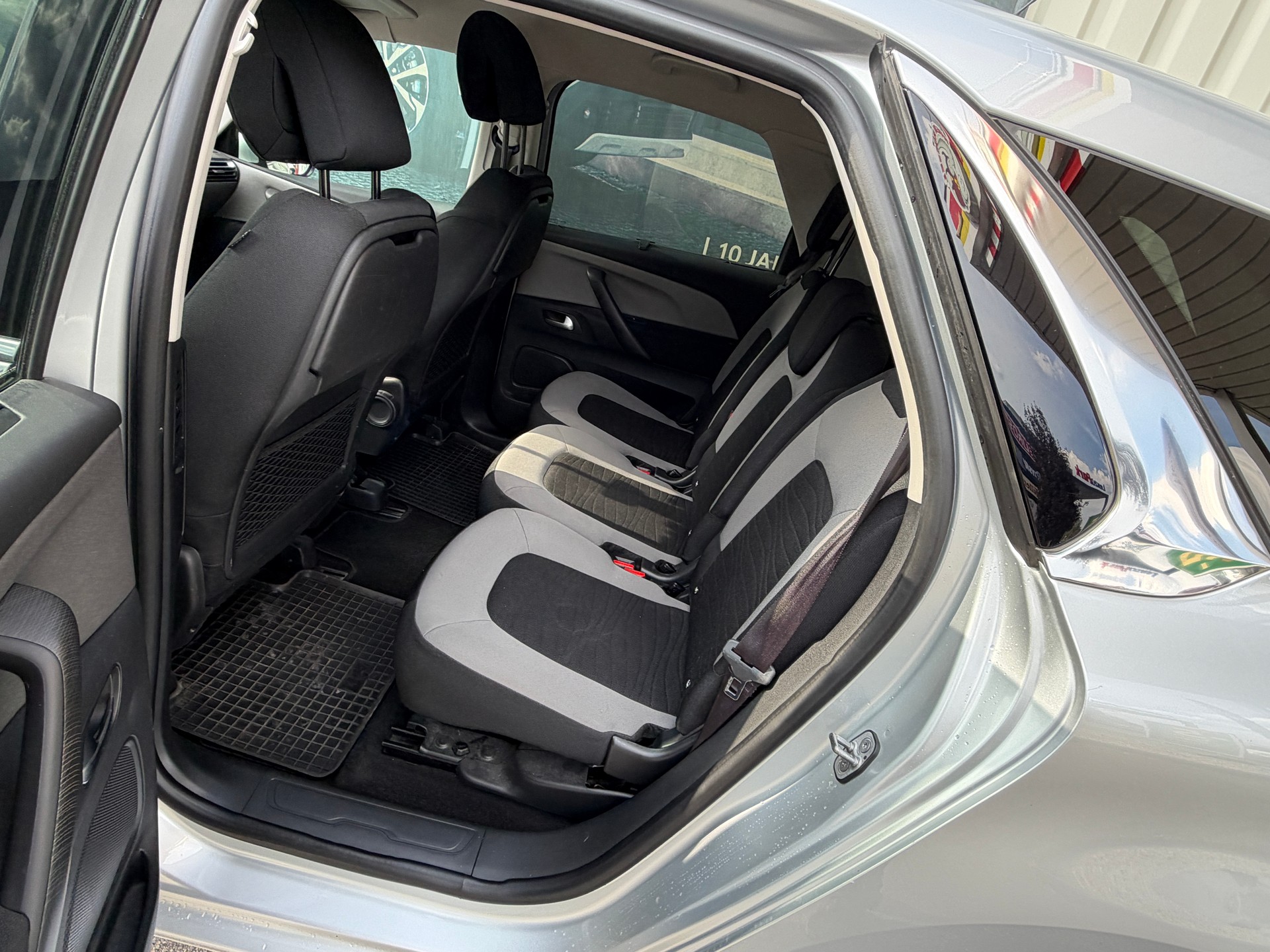 CITROEN C4 Picasso 1.2 Pure Tech Intensive-image-6