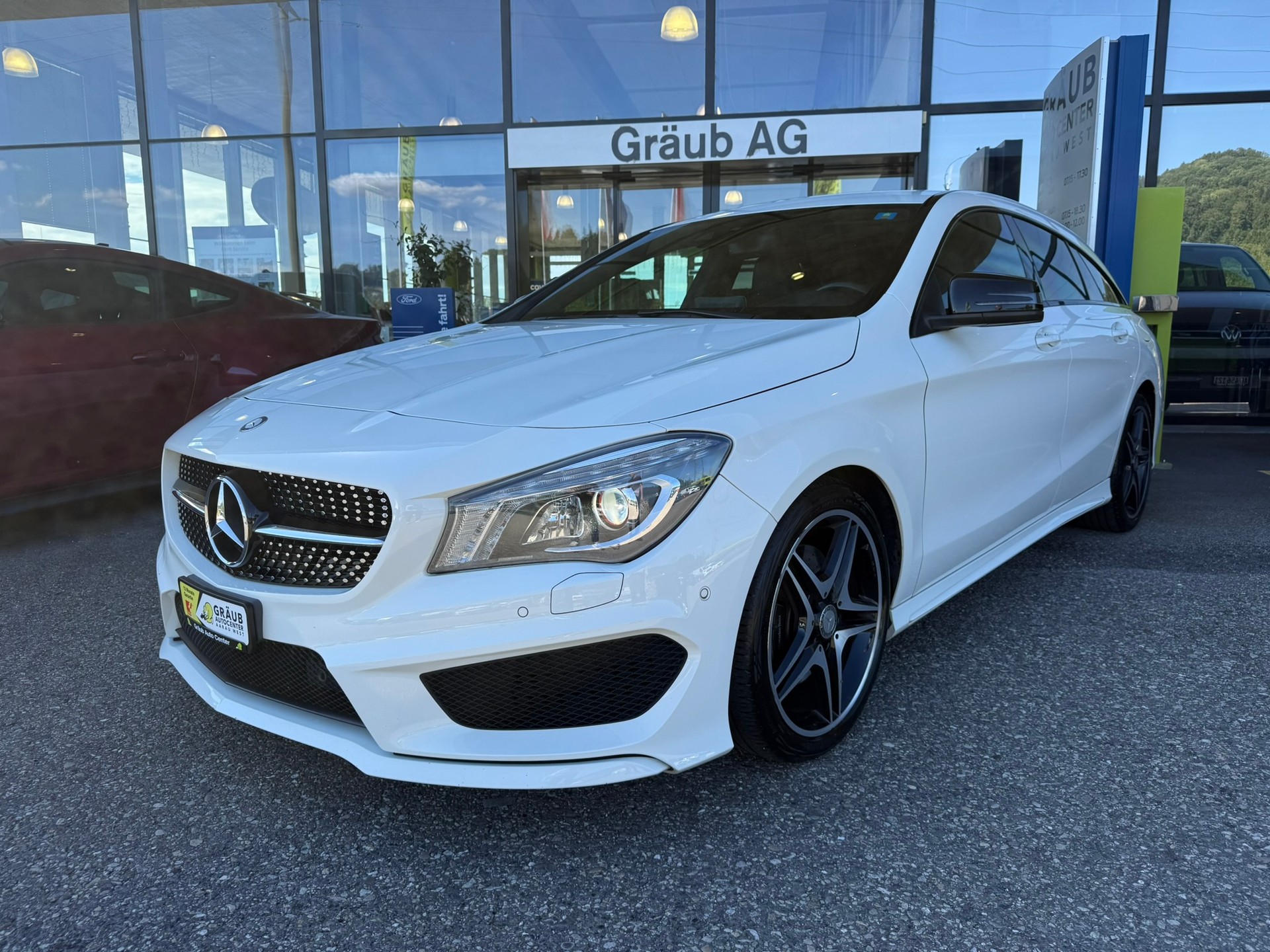 MERCEDES-BENZ CLA Shooting Brake 250 AMG Line 7G-DCT 4Matic