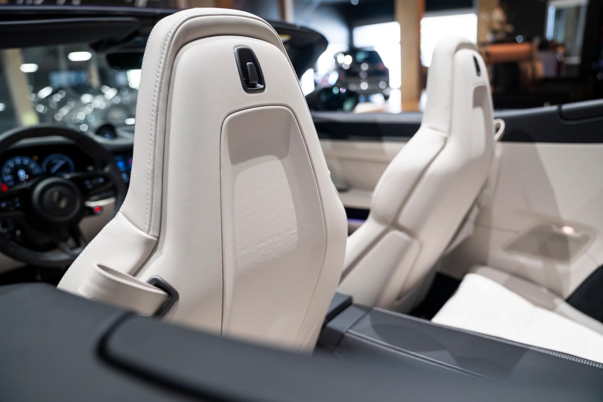 PORSCHE 911 Turbo S Cabriolet PDK-image-20
