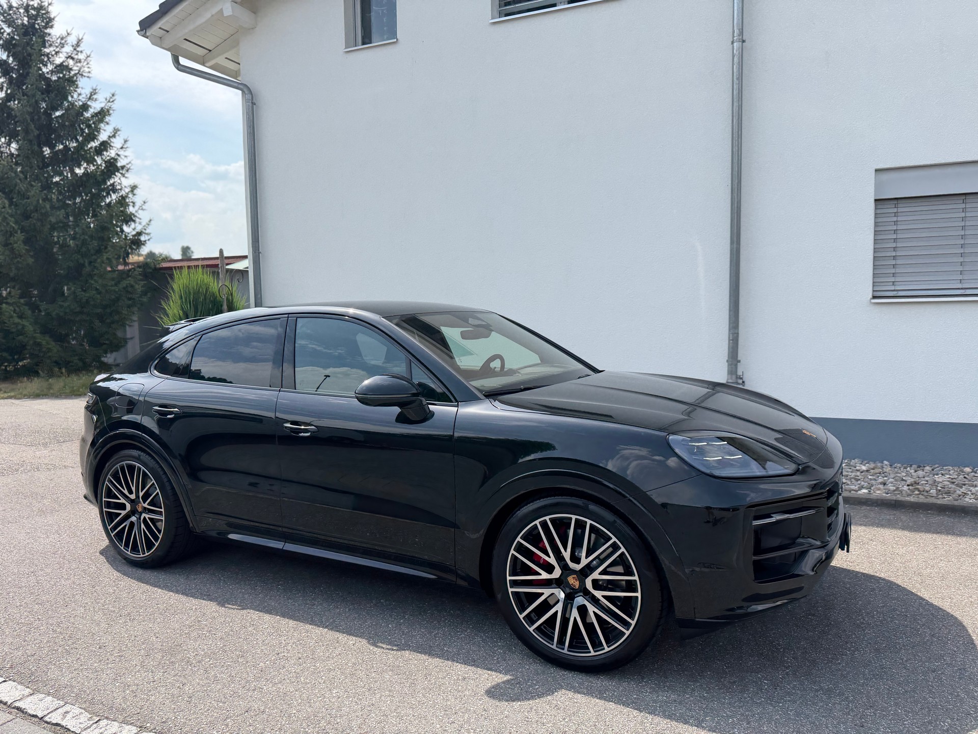 PORSCHE Cayenne Coupé GTS Tiptronic-showroom-element-3