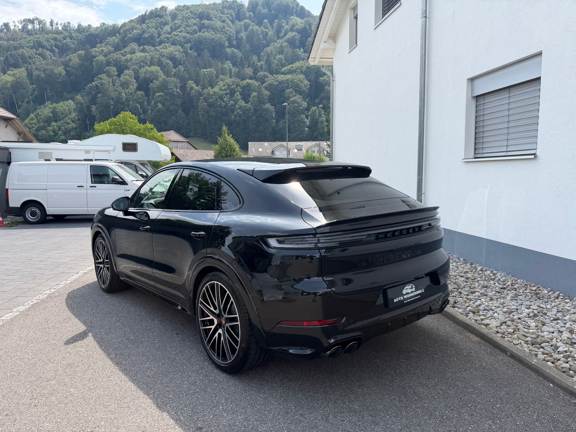 PORSCHE Cayenne Coupé GTS Tiptronic-image-14
