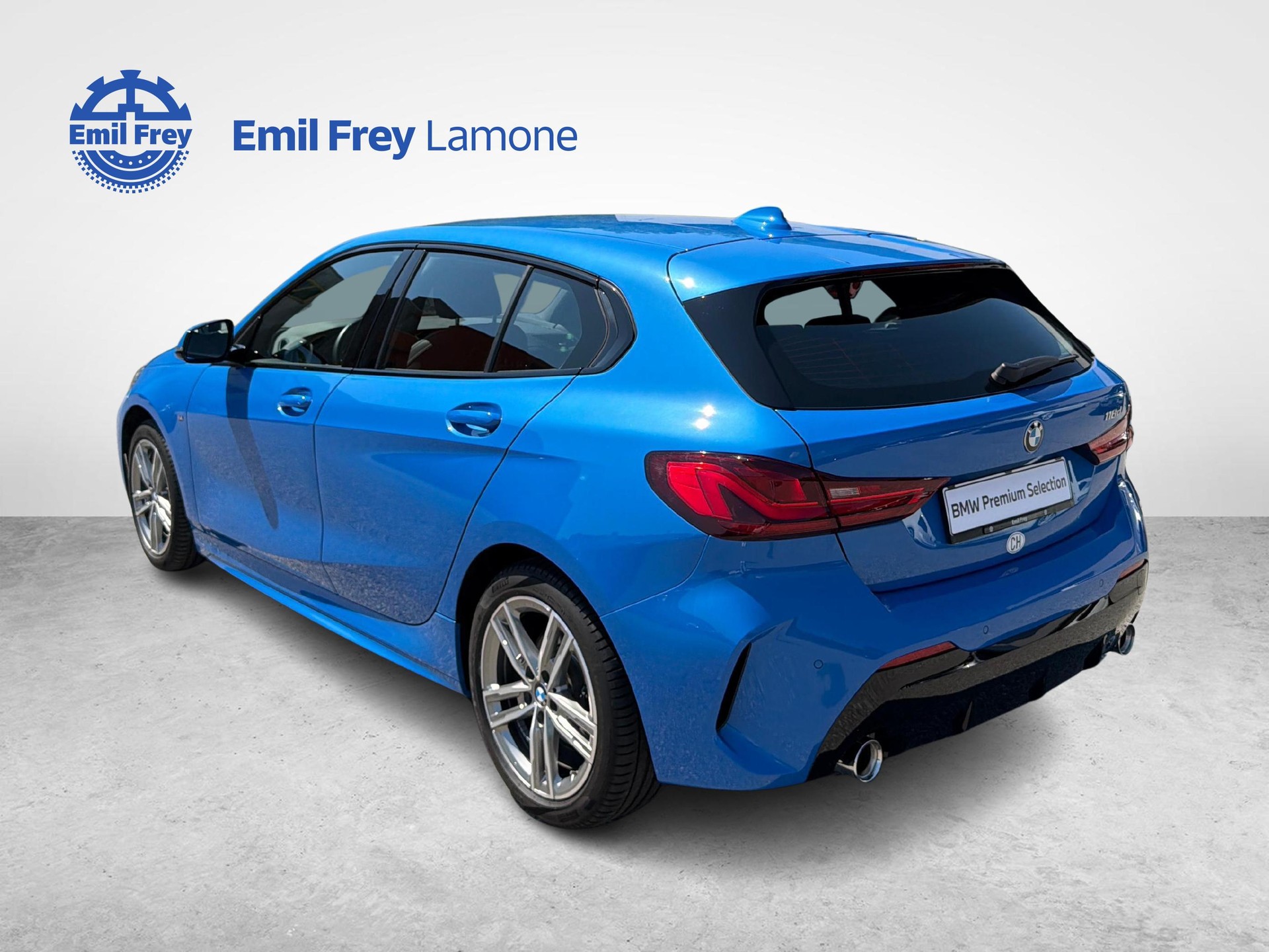 BMW 118d-showroom-element-3