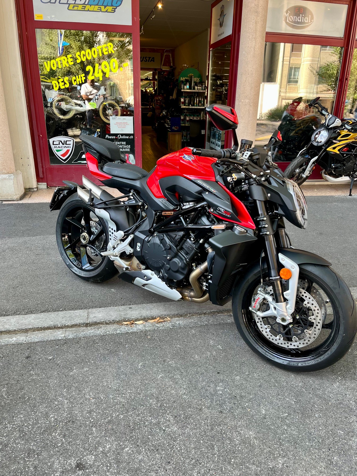 MV AGUSTA B4 Brutale 1000 RS-image-0