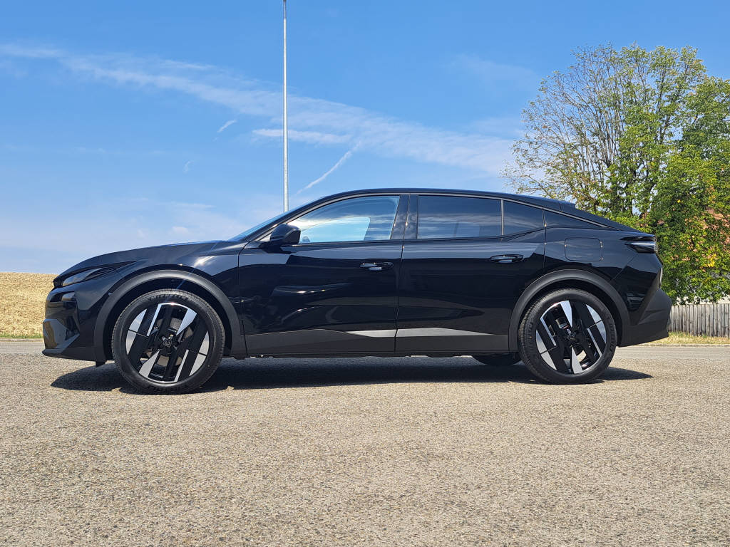 PEUGEOT 408 1.6 PHEV 240cv Allure-image-4