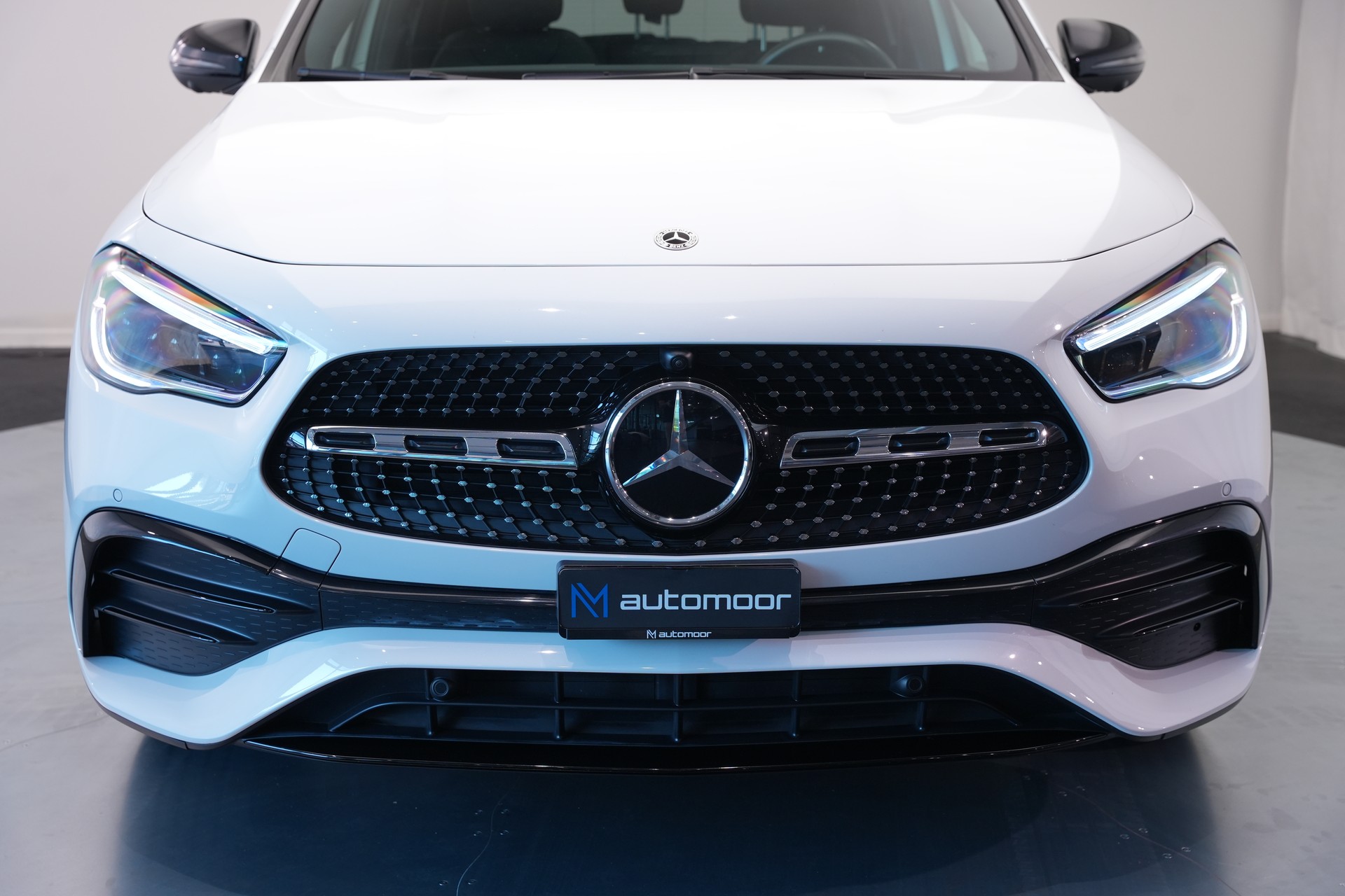 MERCEDES-BENZ GLA 250 4Matic AMG Line 8G-DCT *CH-Fahrzeug* *AHK* *Panorama*-image-43