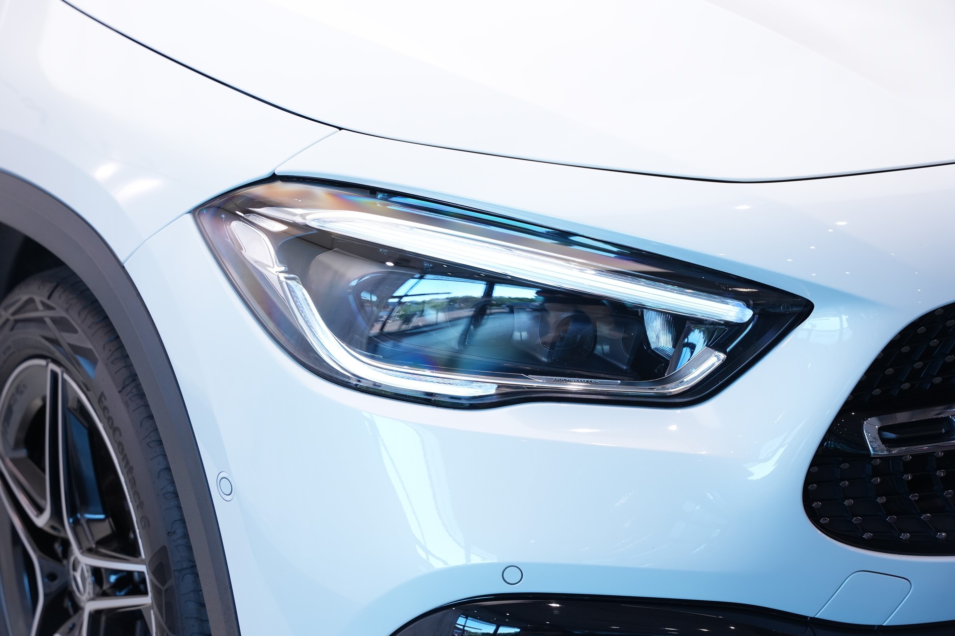 MERCEDES-BENZ GLA 250 4Matic AMG Line 8G-DCT *CH-Fahrzeug* *AHK* *Panorama*-image-42