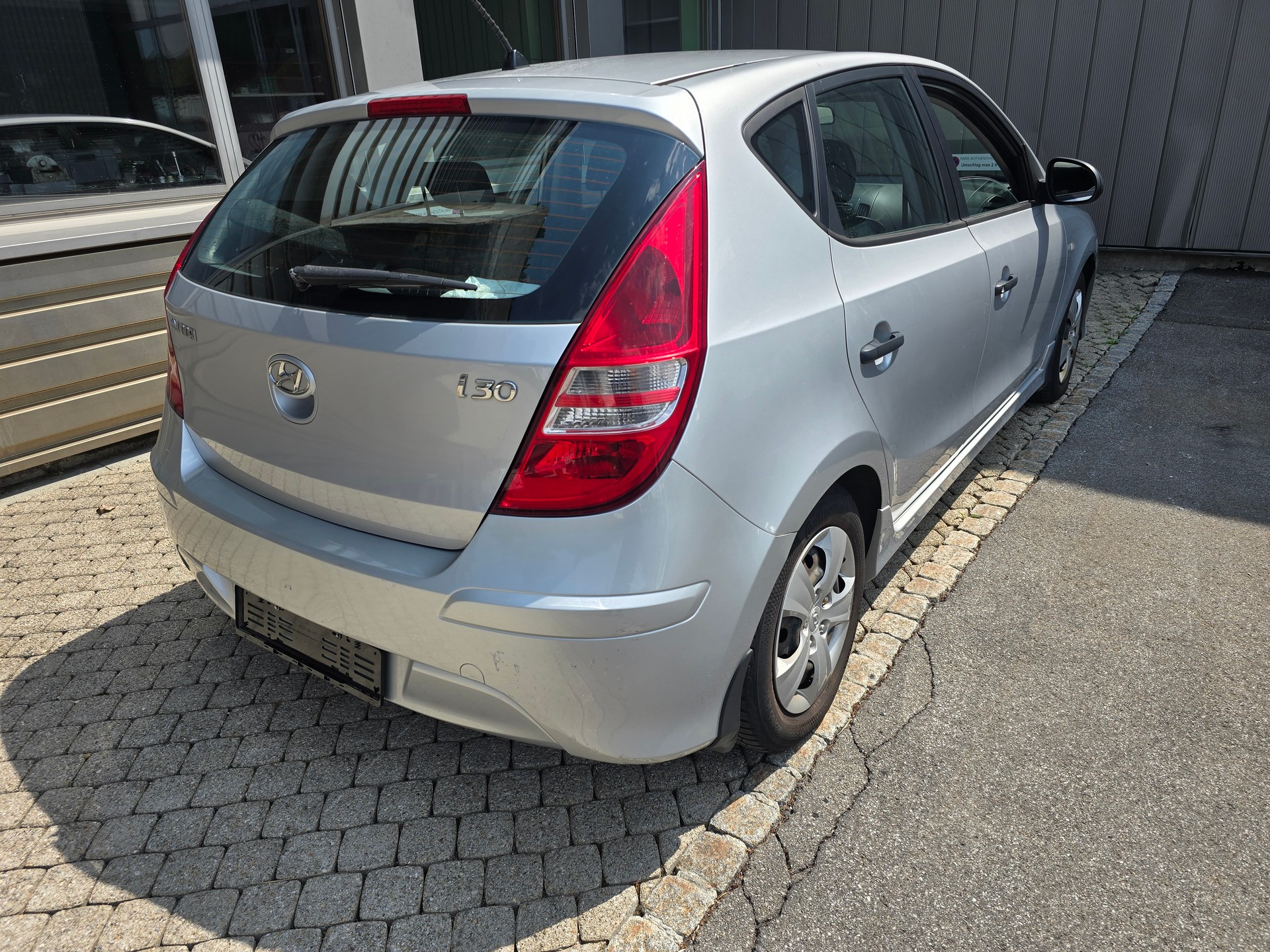 HYUNDAI i30 1.4 Comfort-image-4