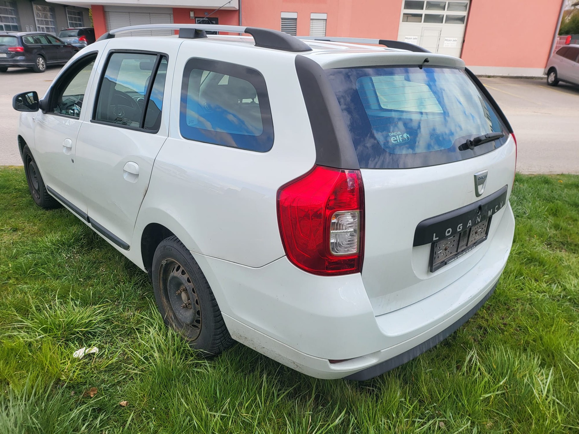 DACIA Logan MCV 0.9 Lauréate-image-5
