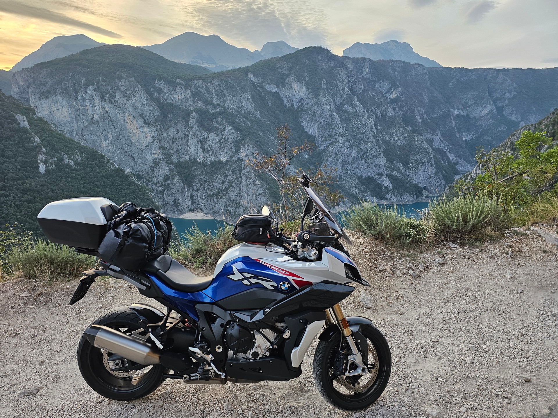 BMW S 1000 XR ABS-image-0