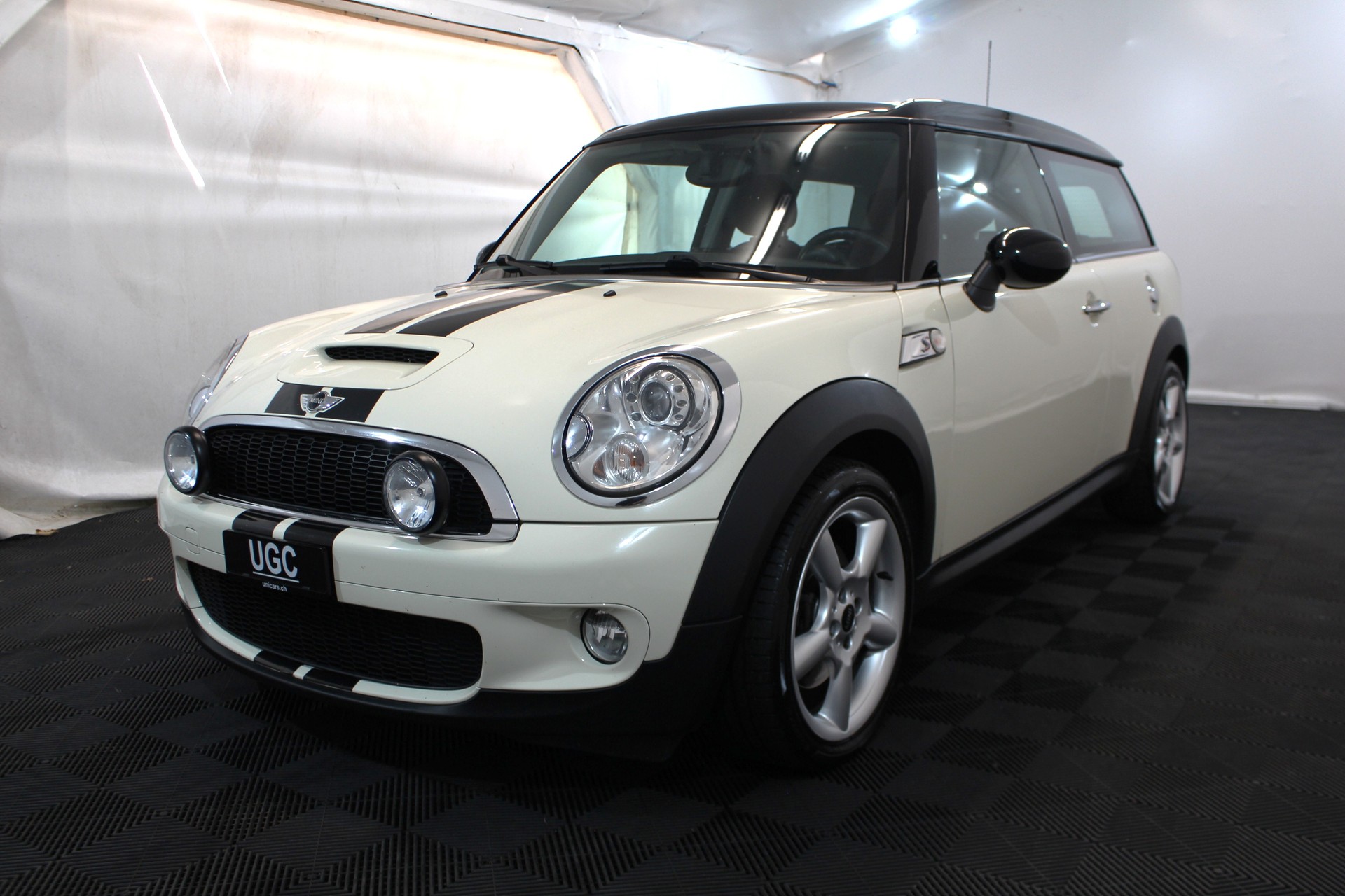 MINI Clubman R55 1.6i Cooper S-showroom-element-2