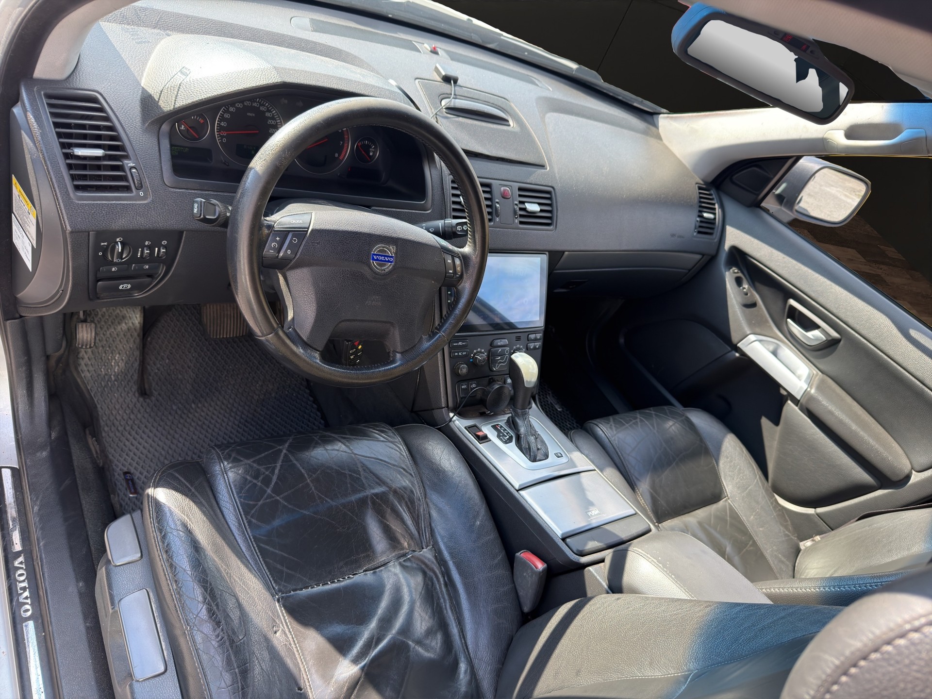 VOLVO XC90 2.5T AWD Geartronic-image-14