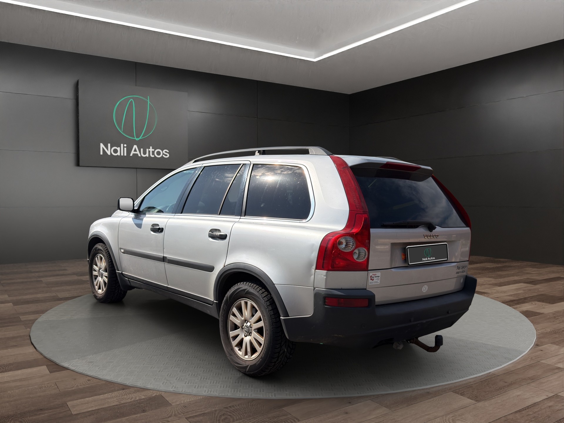 VOLVO XC90 2.5T AWD Geartronic-showroom-element-3
