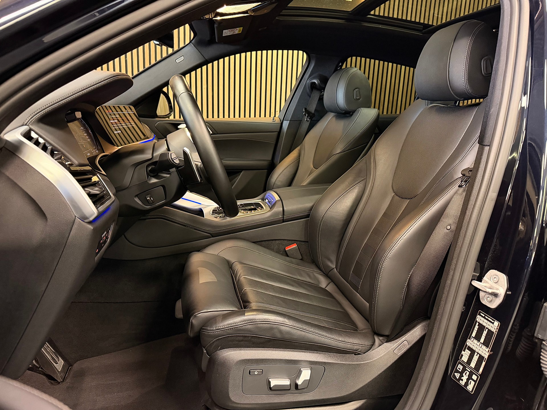 BMW X6 xDrive 48V 30d M Sport Steptronic-image-14
