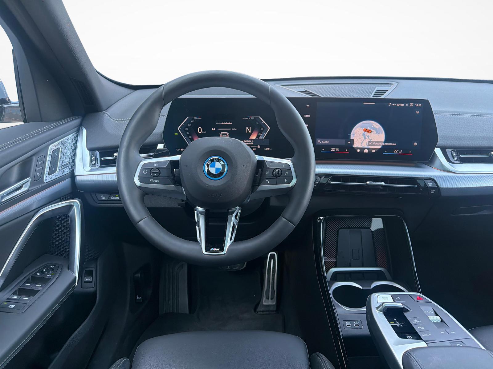 BMW iX2 30 xDrive30-image-14