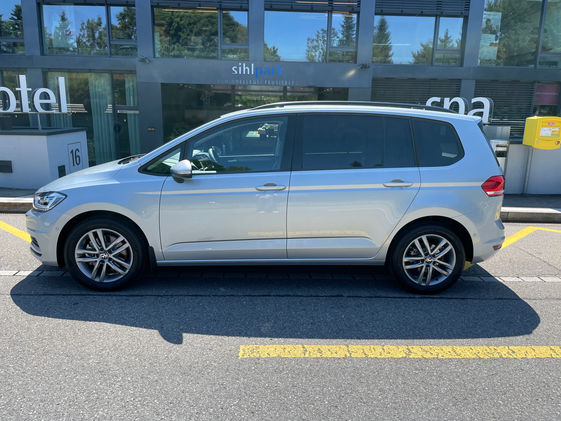 VW Touran 1.5 TSI EVO Comfortline DSG - 7 Sitzer, AHK-image-12