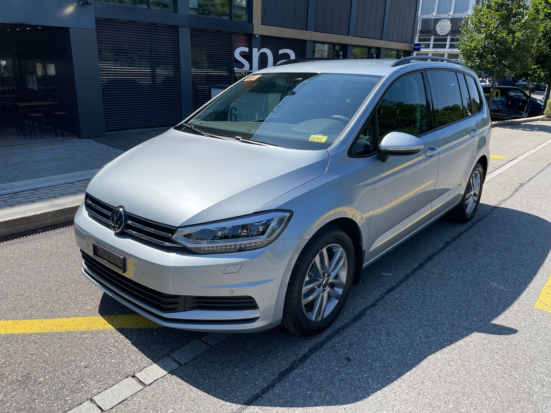 VW Touran 1.5 TSI EVO Comfortline DSG - 7 Sitzer, AHK