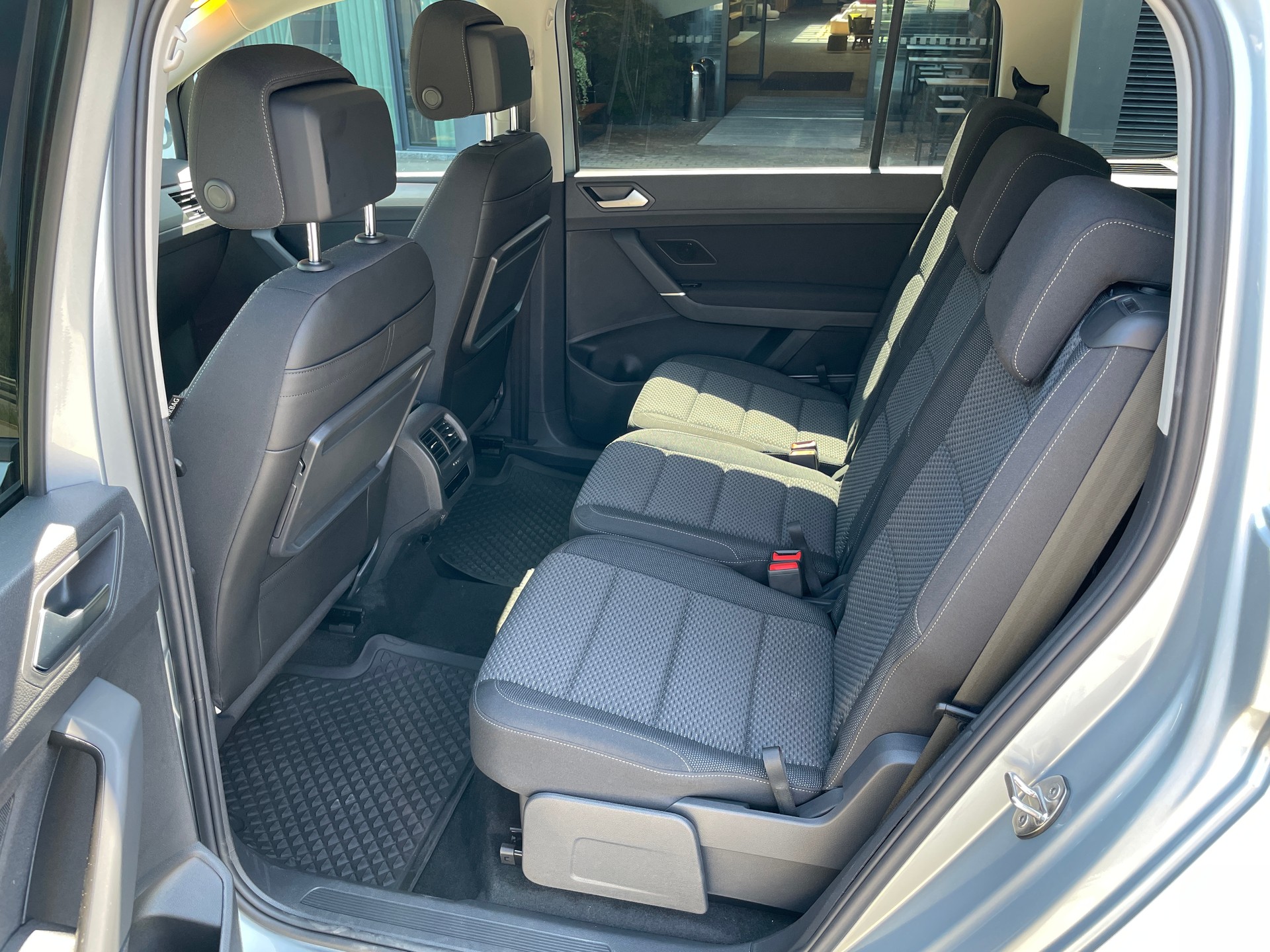 VW Touran 1.5 TSI EVO Comfortline DSG - 7 Sitzer, AHK-image-17