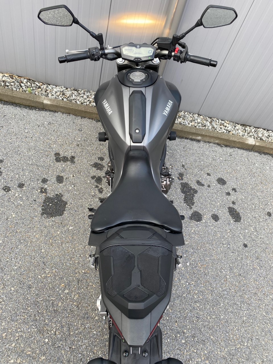 YAMAHA MT-07-image-13