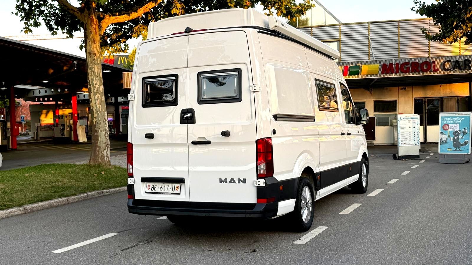 MAN TGE 3.180 SB 4X4-image-2