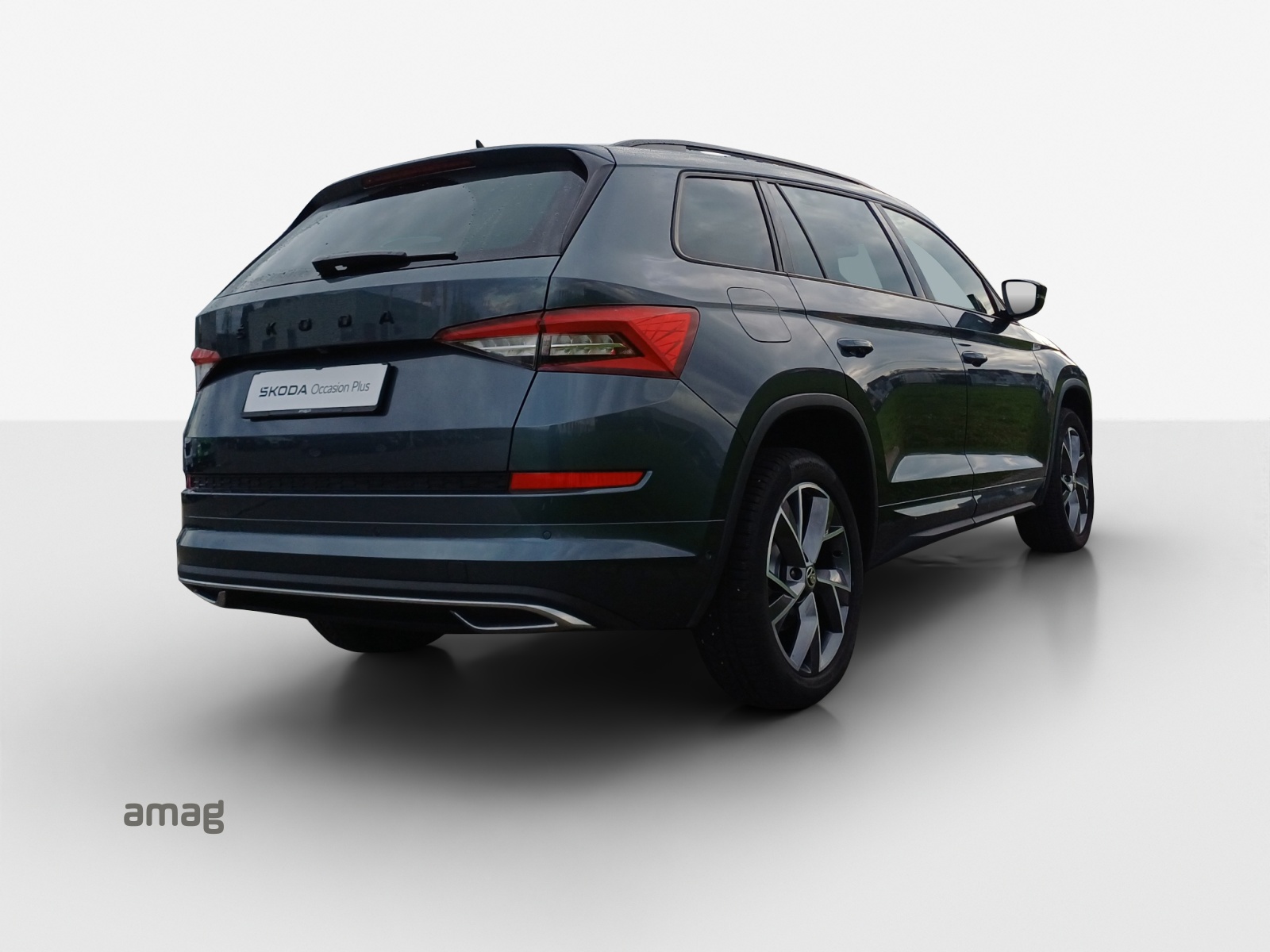 SKODA Kodiaq 2.0 TSI 4x4 SportLine-image-4