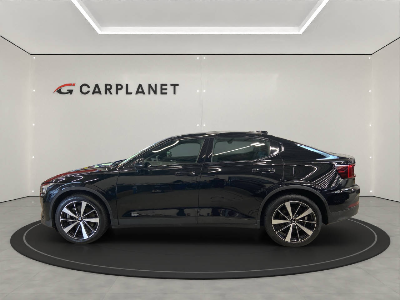 POLESTAR 2 Long Range Single Motor-showroom-element-1