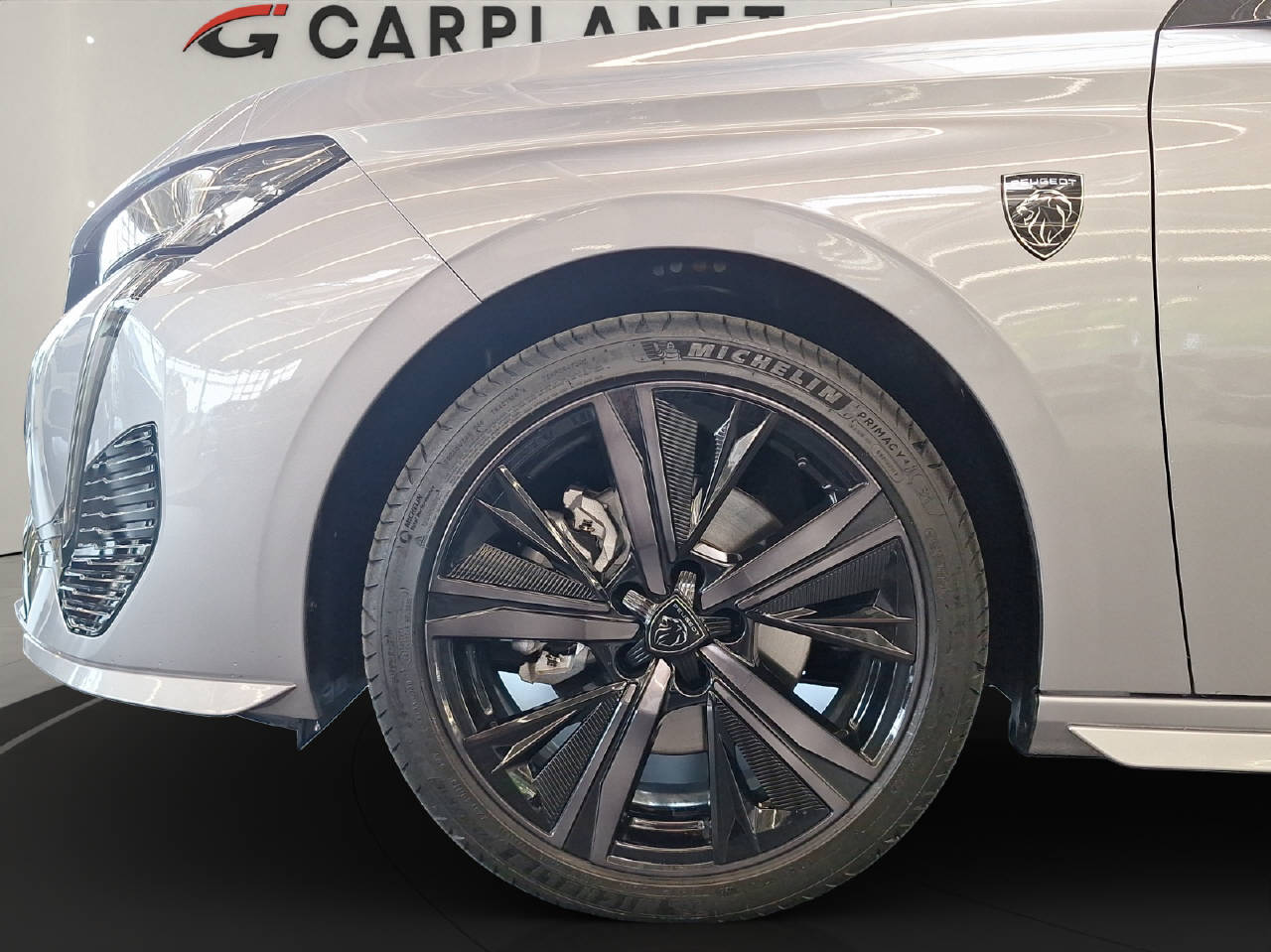 PEUGEOT 308 SW 1.2 Hybrid 145 PS GT-showroom-element-3