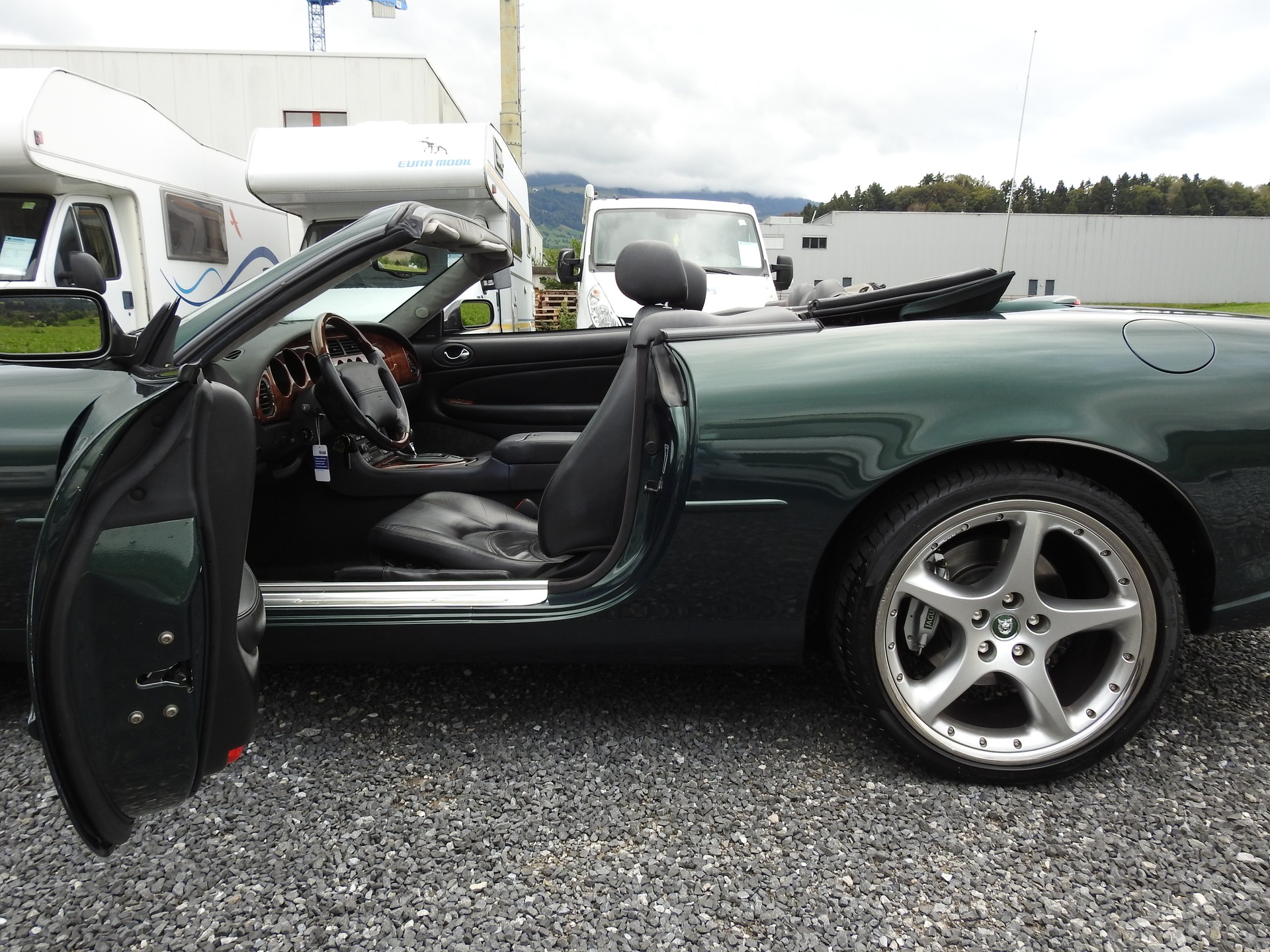 JAGUAR XKR S/C-image-23