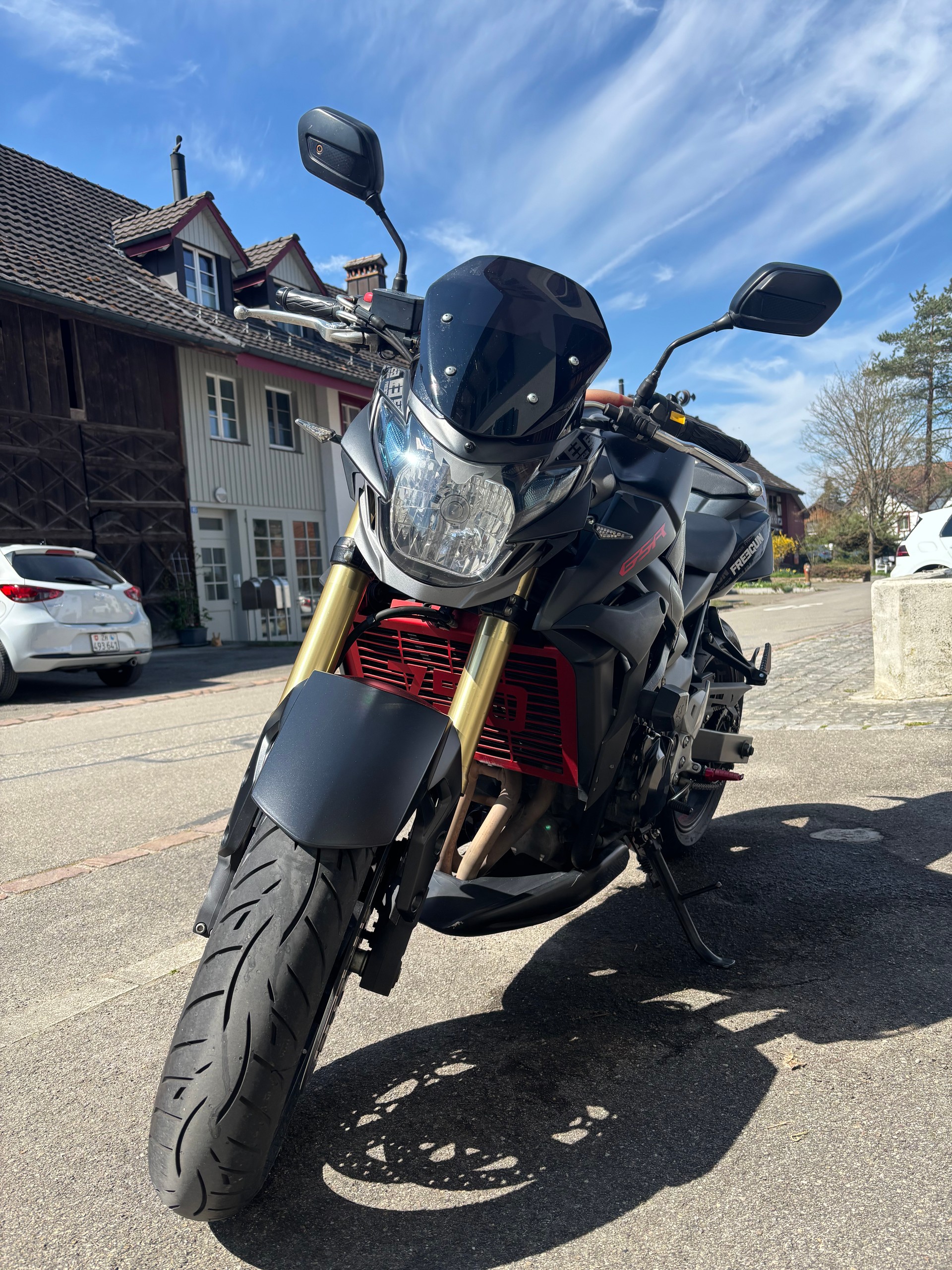 SUZUKI GSR 750 ABS Freegun-image-5
