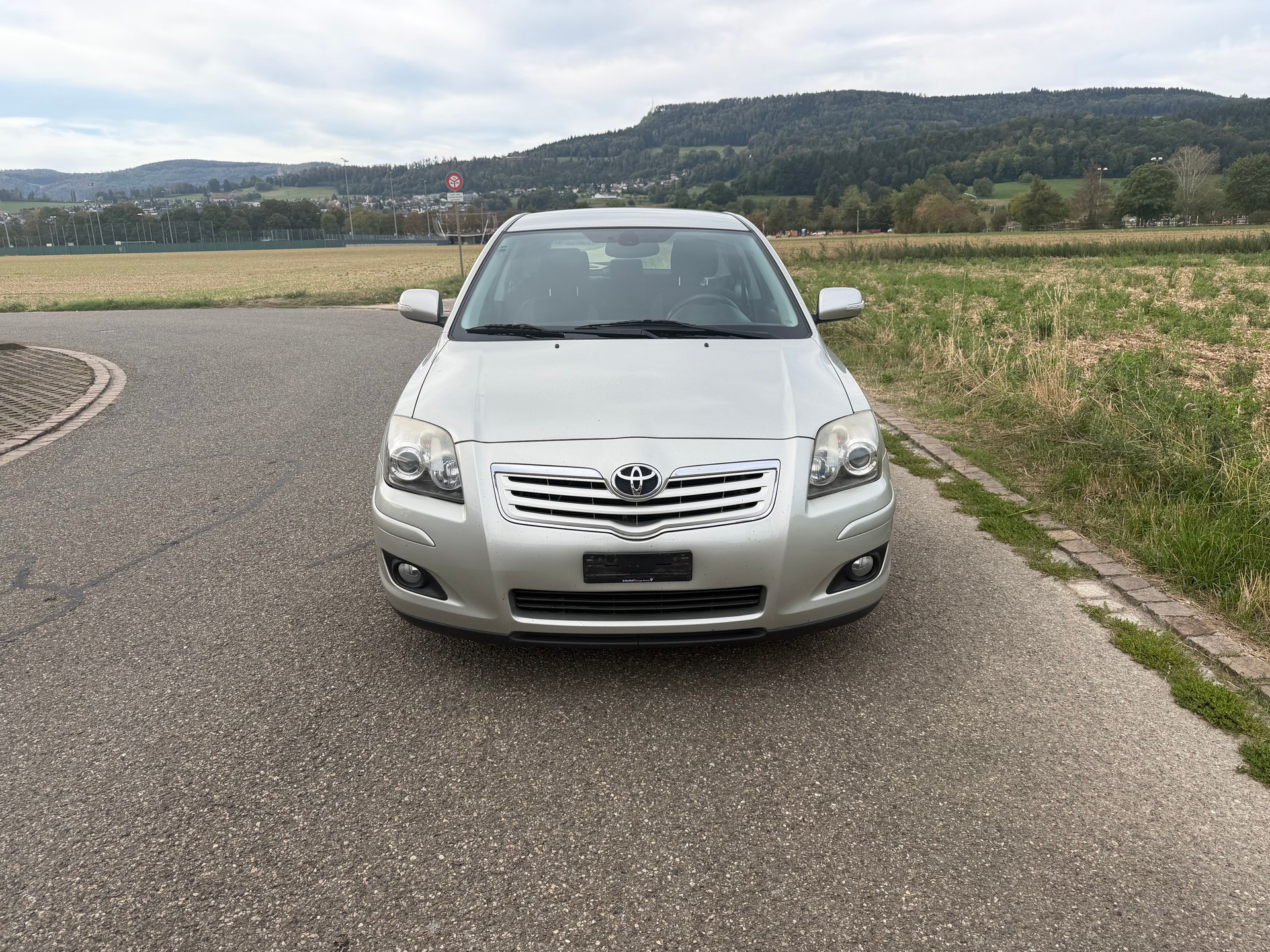 TOYOTA Avensis 2.0 D4 VVT-i Linea Sol Liftback