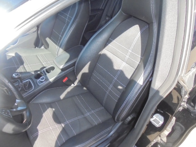 MERCEDES-BENZ CLA Shooting Brake 200 CDI Urban-image-6