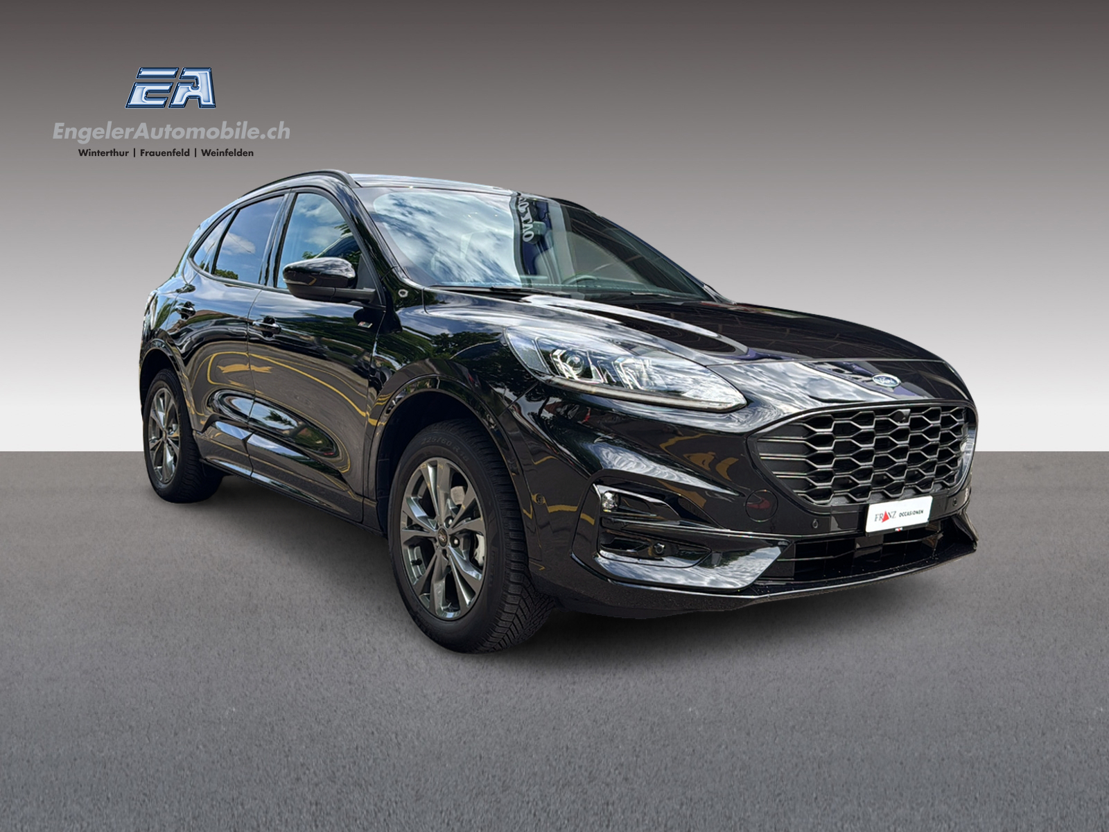 FORD Kuga 2.5 Plug-in Hybrid ST-Line-showroom-element-3