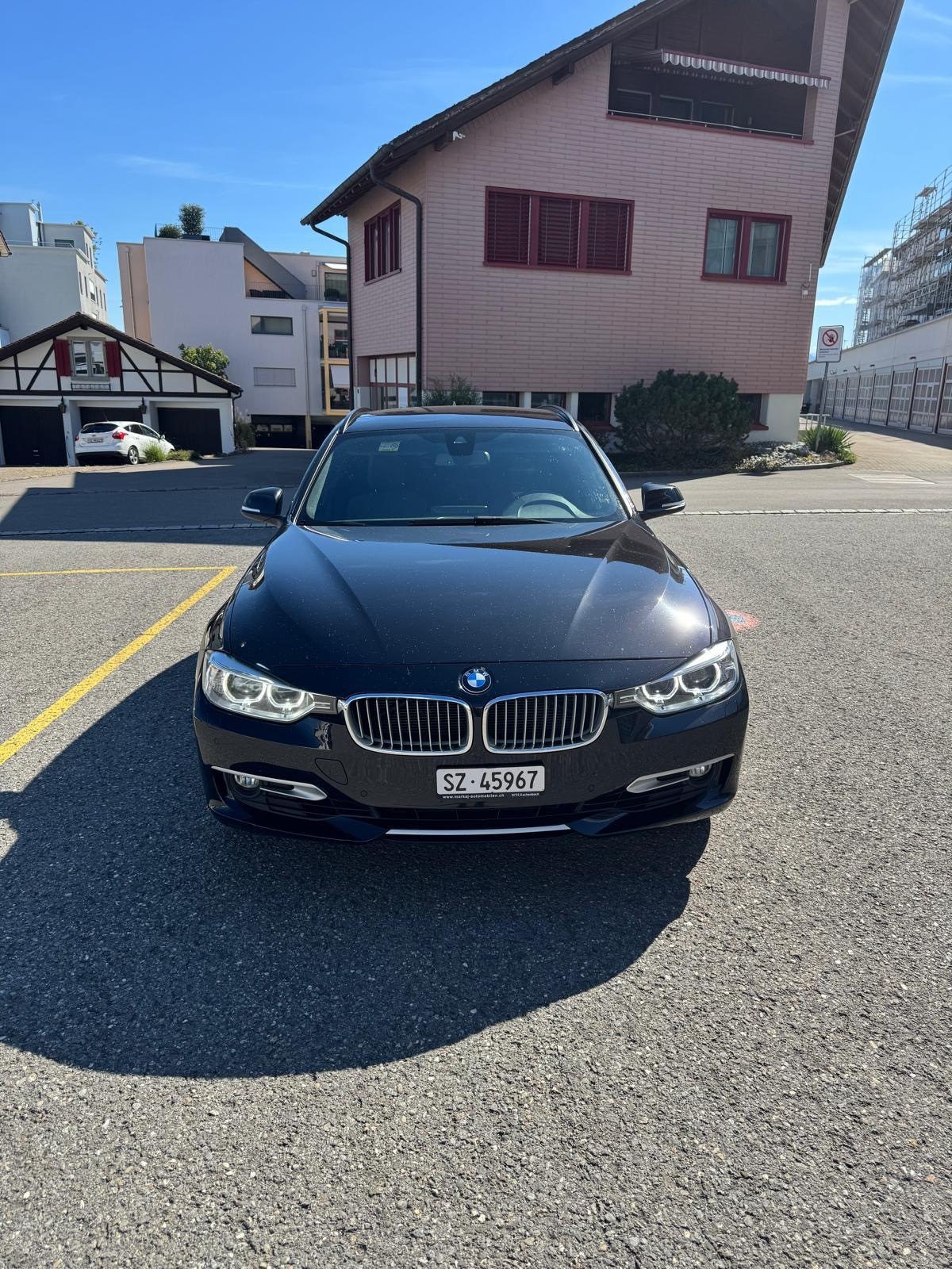 BMW 328i xDrive Touring Modern Line Steptronic-image-1