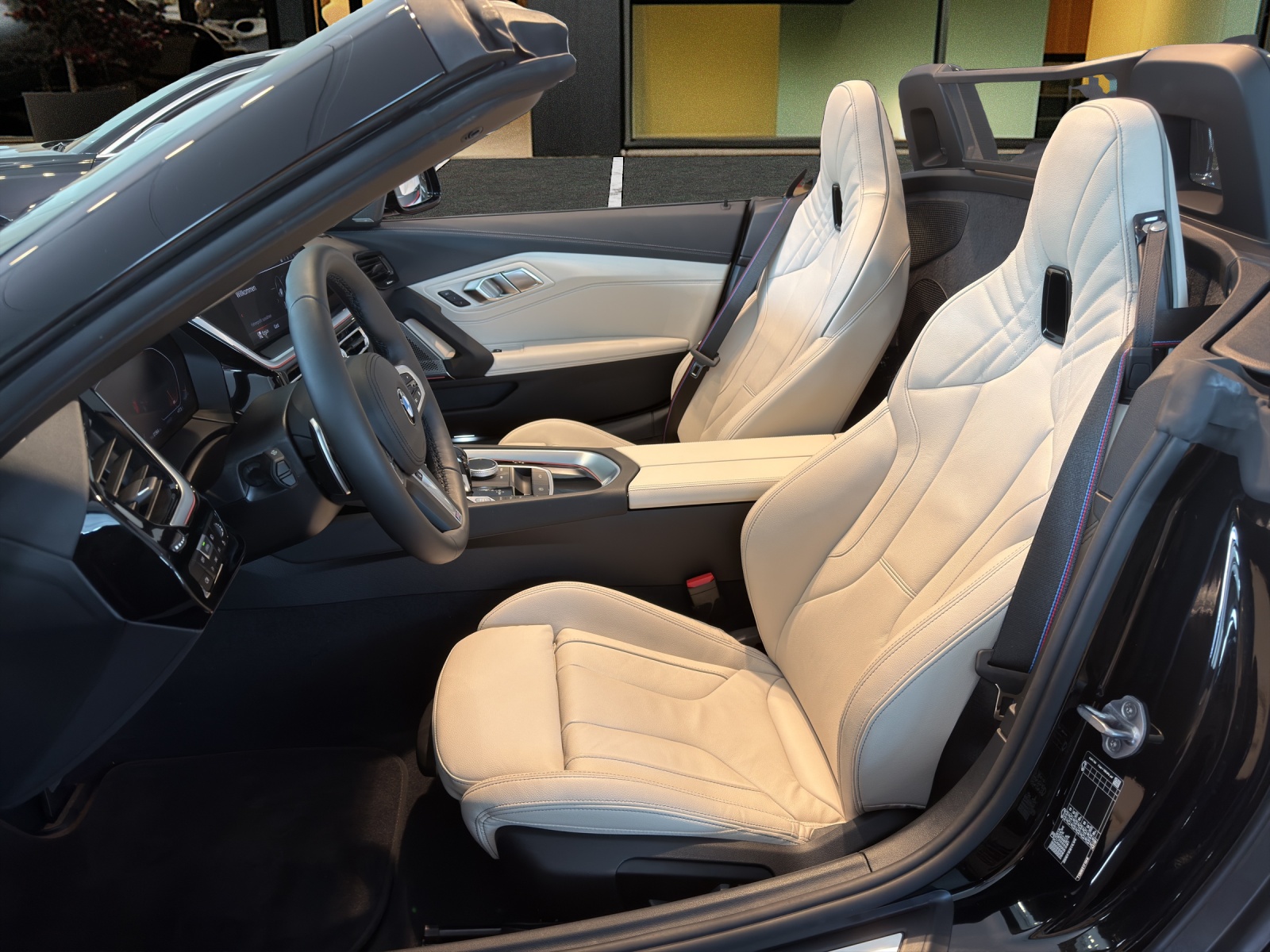 BMW Z4 20i sDrive / CH-Fahrzeug mit Gratis Service-image-10