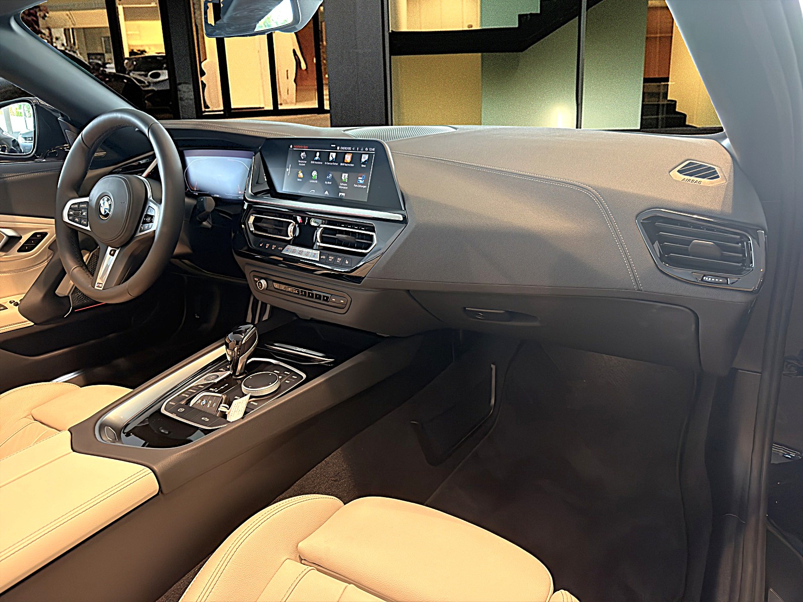 BMW Z4 20i sDrive / CH-Fahrzeug mit Gratis Service-image-12