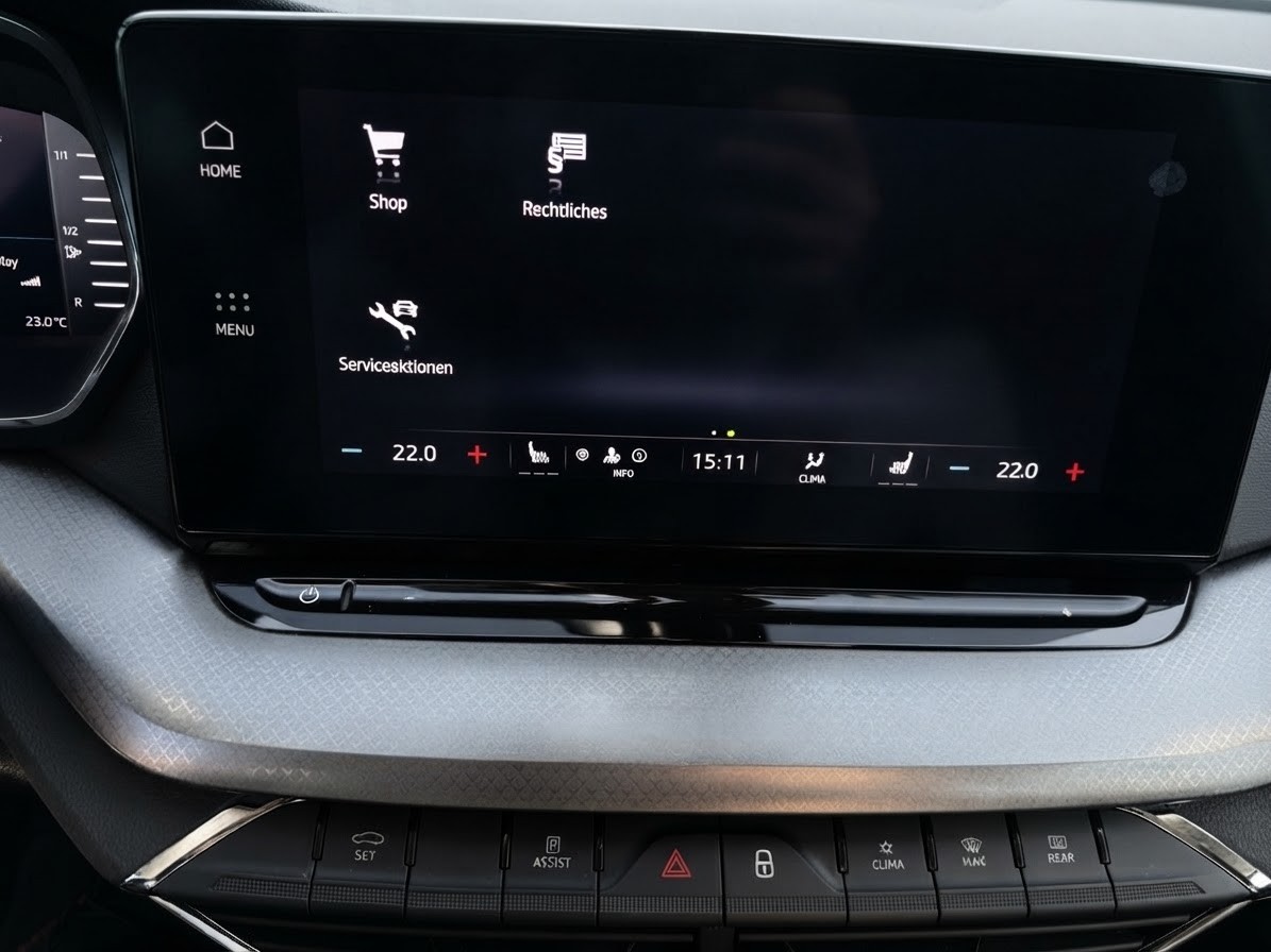 SKODA Octavia Combi 2.0 TDI DSG Ambition *RESWRVIERT*-image-32