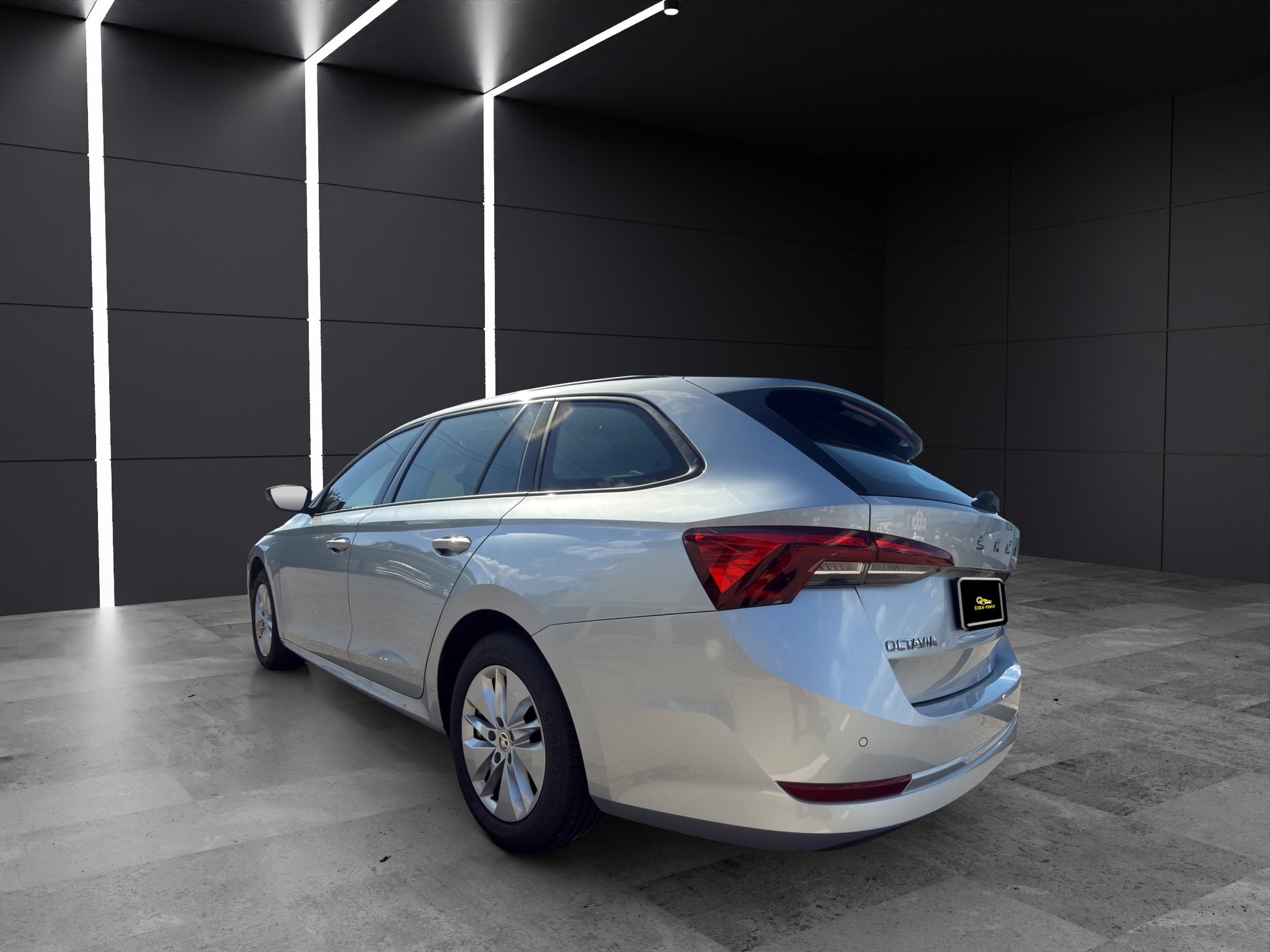 SKODA Octavia Combi 2.0 TDI DSG Ambition *RESWRVIERT*-image-5