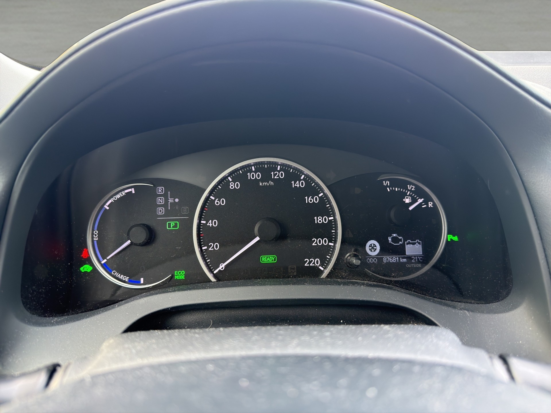 LEXUS CT 200h 1.8 excellence CVT-image-13