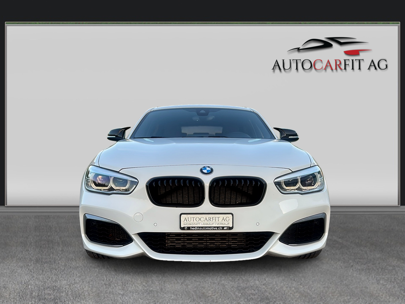 BMW M135i xDrive M Sport Steptronic-showroom-element-1