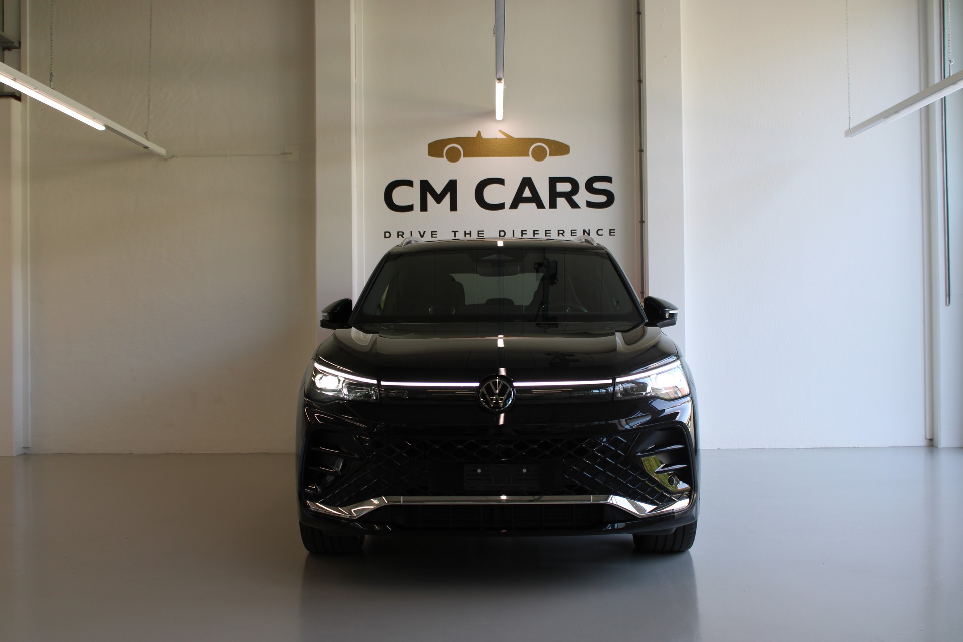 VW Tiguan 1.5 TSI evo2 mHEV R-Line DSG-showroom-element-1